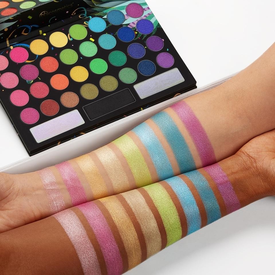 Take Me Back To Brazil - Rio Edition -- Lidschatten-Palette Take Me Back To Brazil - Rio Edition -- Lidschatten-Palette