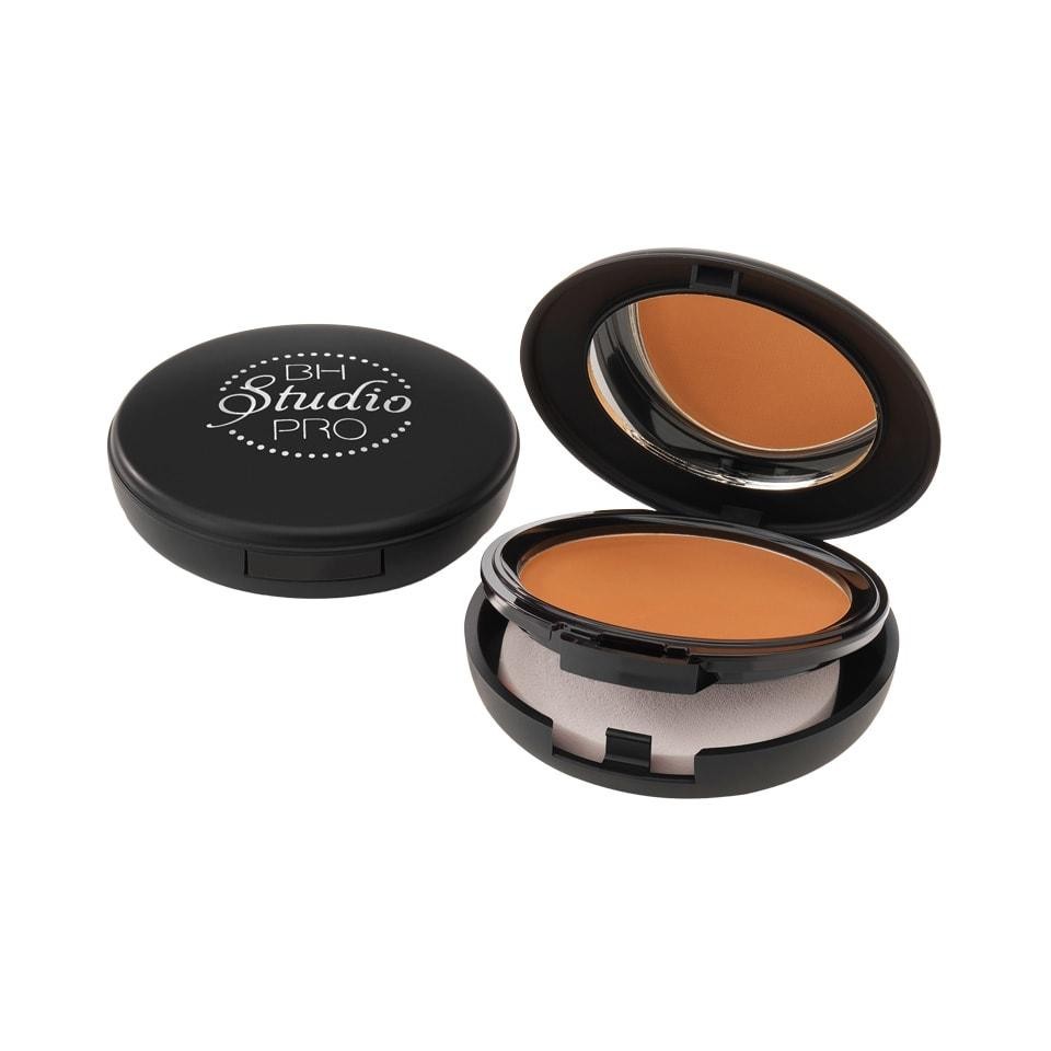 Studio Pro Matte Finished Pressed Powder Studio Pro Matte Finished Pressed Powder