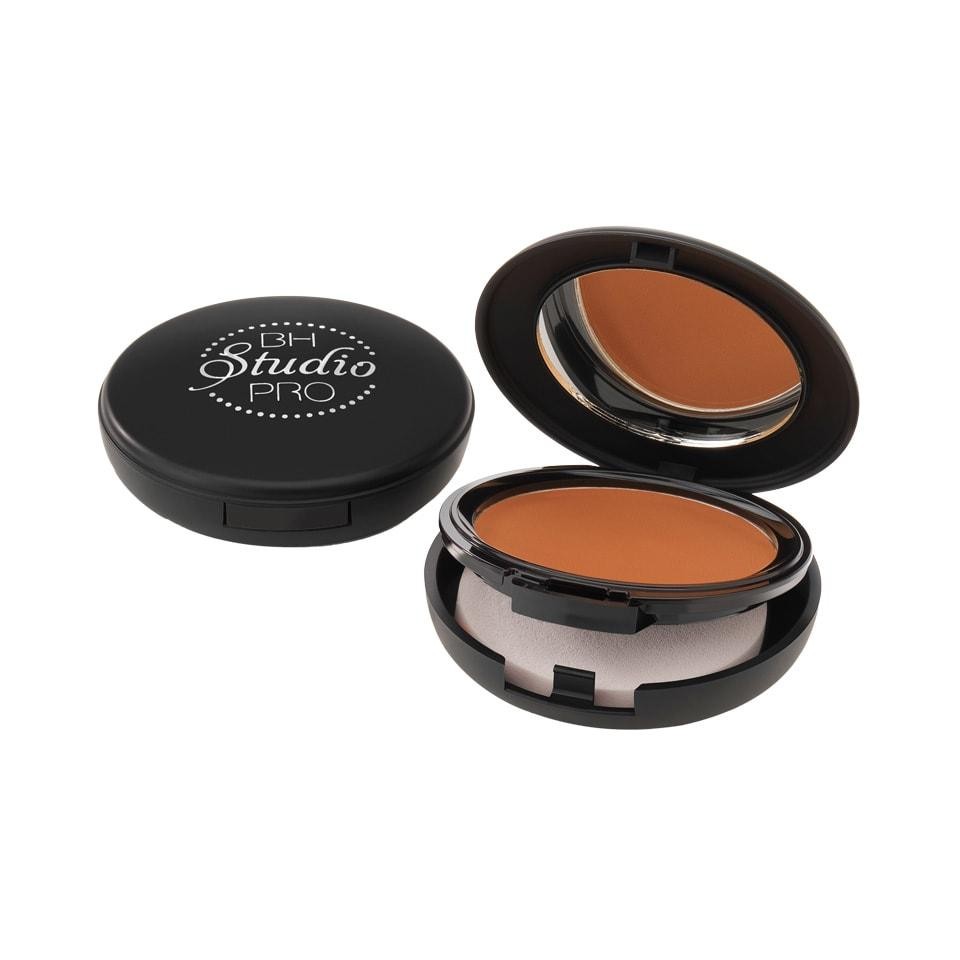 Studio Pro Matte Finished Pressed Powder Studio Pro Matte Finished Pressed Powder