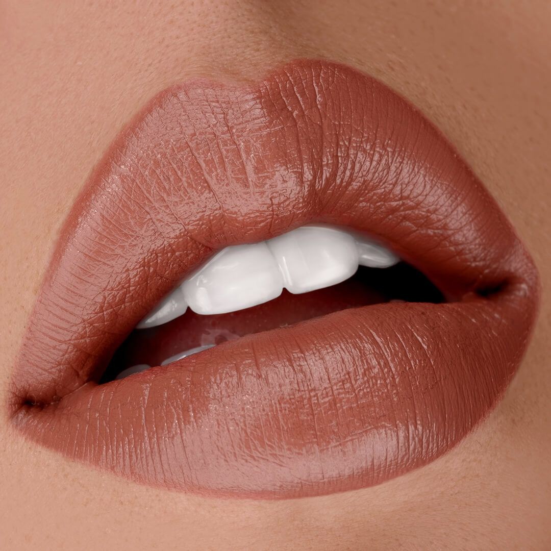 Infinity Point Lipstick -- Lippenstift Infinity Point Lipstick -- Lippenstift