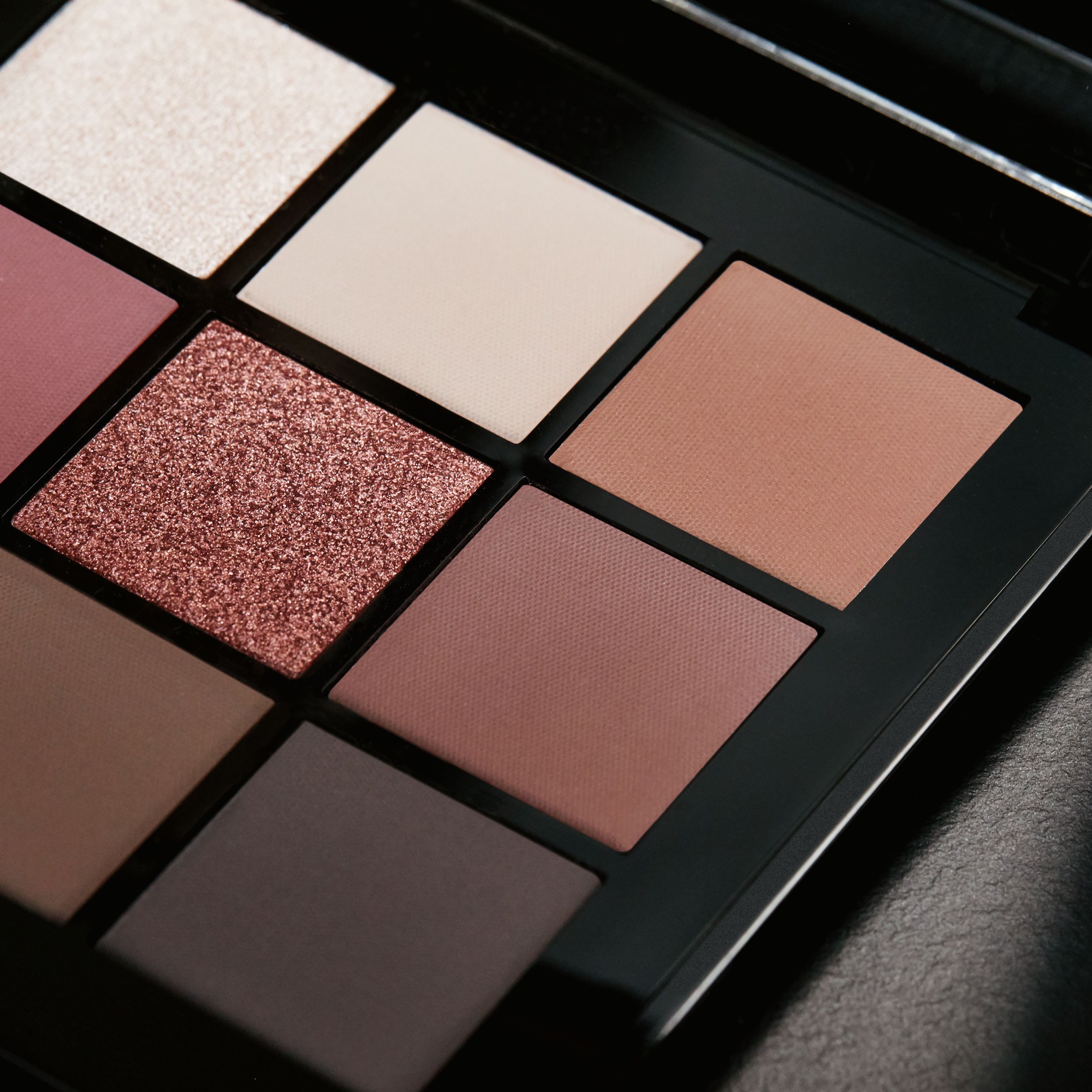 Eyeshadow Palette - L.O.V x LOU - Some Good Soft Eye Palette Eyeshadow Palette - L.O.V x LOU - Some Good Soft Eye Palette