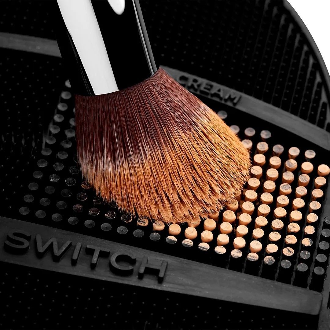 Brush Cleansing Pad - Sigma Switch