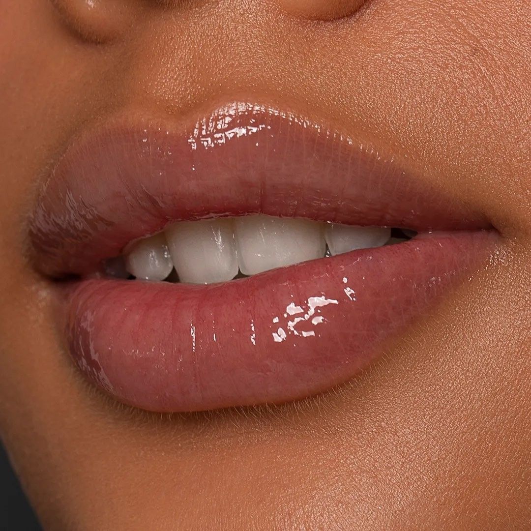 Renew Lip Oil -- Lippenöl Renew Lip Oil -- Lippenöl