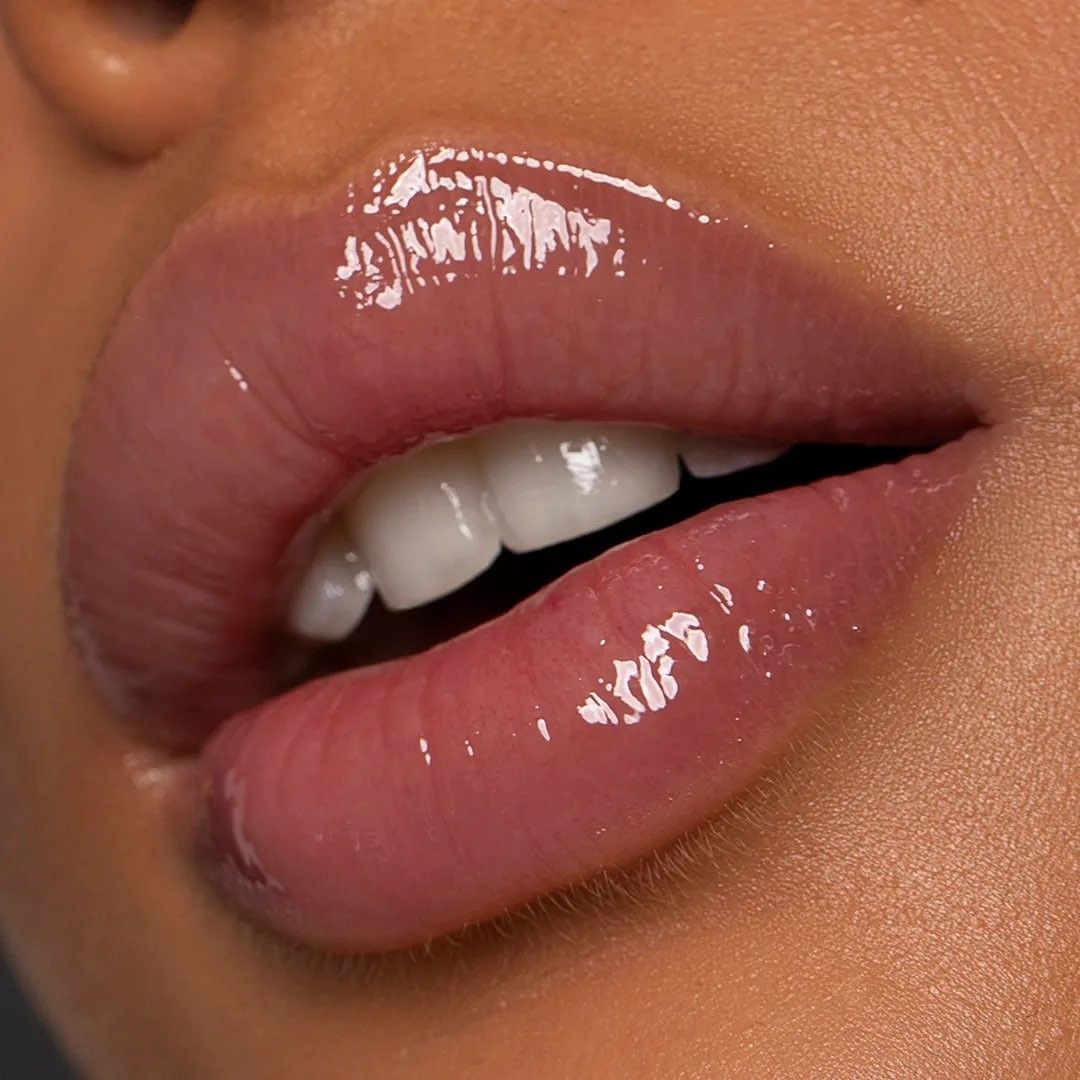 Renew Lip Oil -- Lippenöl Renew Lip Oil -- Lippenöl