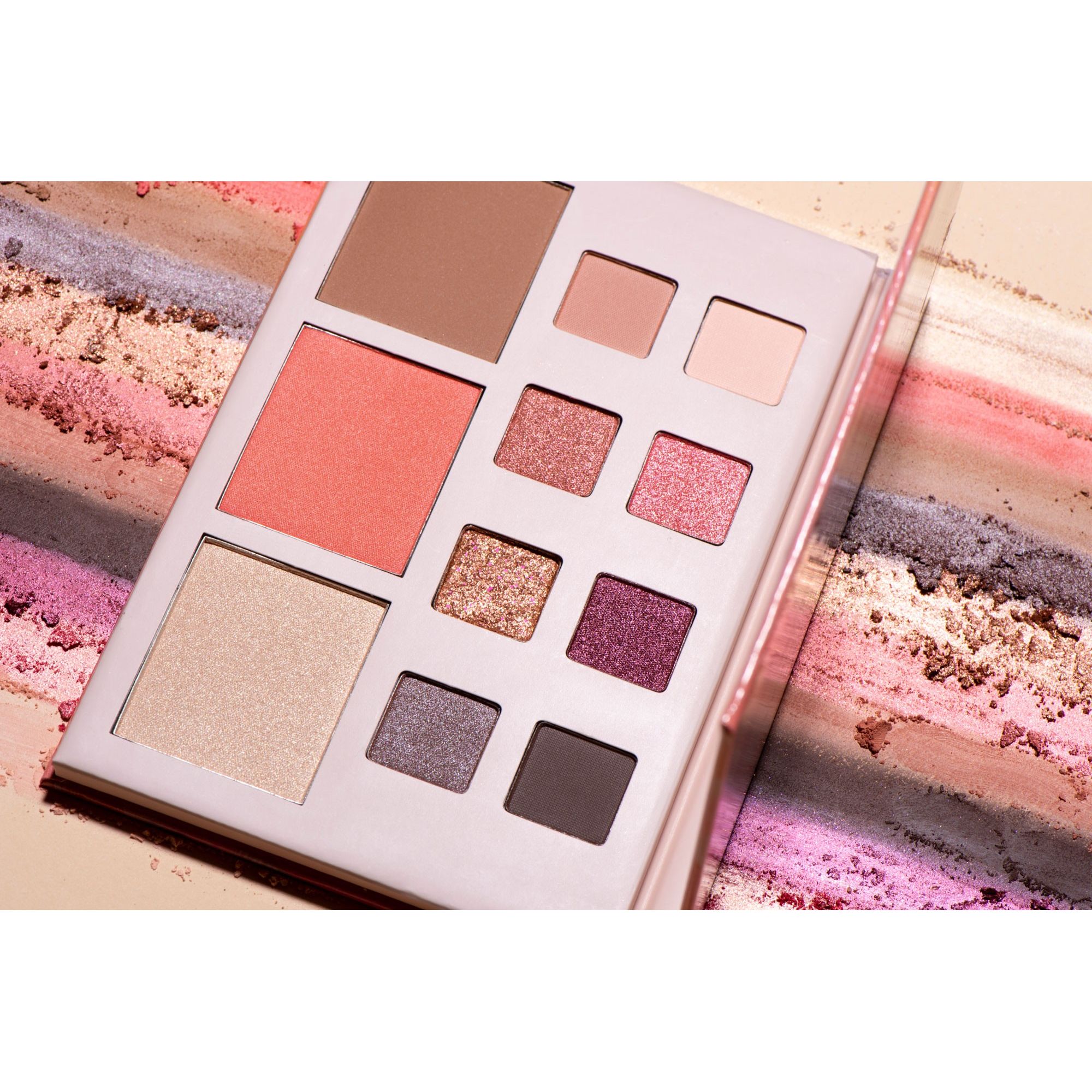 Make-Up Palette - L.O.V x Laetitia Lemak - Creatist Palette - Eye & Face Palette Make-Up Palette - L.O.V x Laetitia Lemak - Creatist Palette - Eye & Face Palette