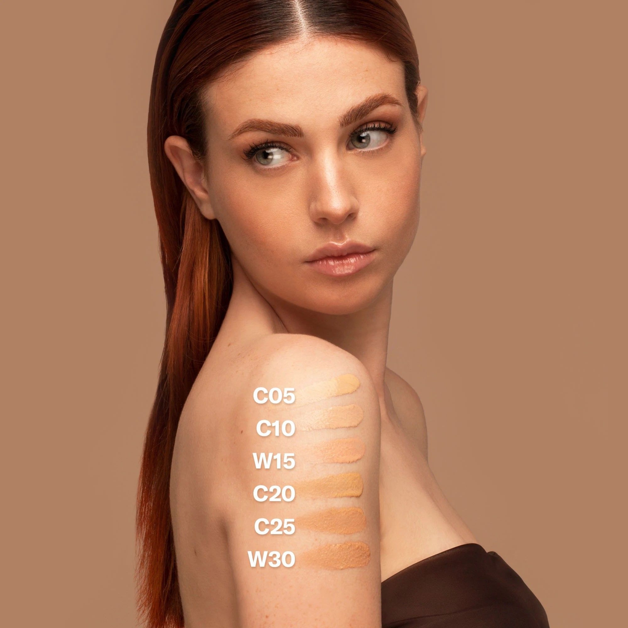 The Skin - Luminous Finish Hydrating Foundation -- Foundation The Skin - Luminous Finish Hydrating Foundation -- Foundation