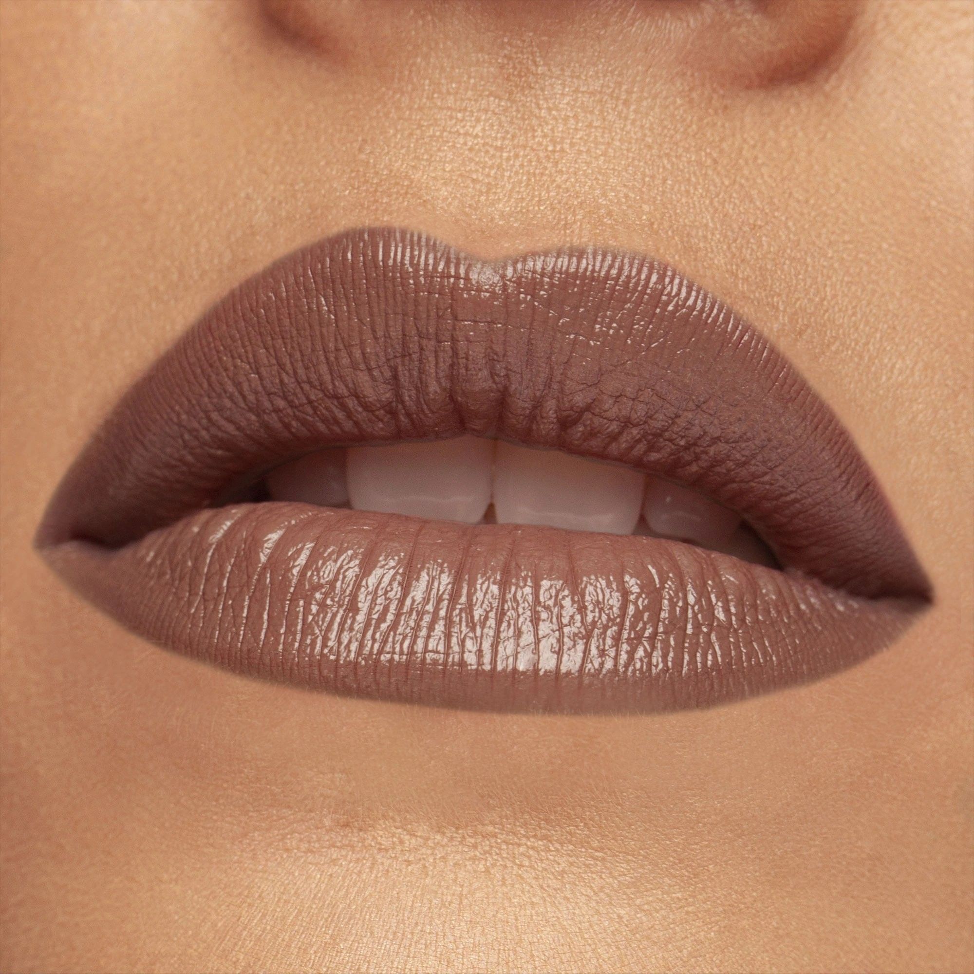 Rouge à Lèvres - Cult Creamy Lipstick Rouge à Lèvres - Cult Creamy Lipstick