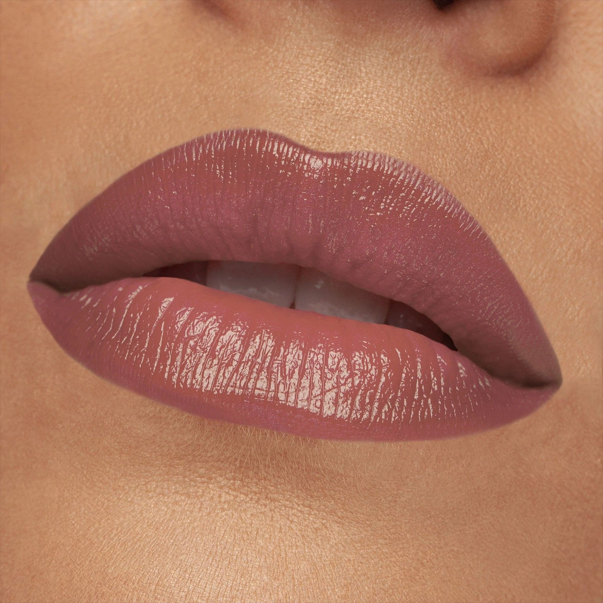Rouge à Lèvres - Cult Creamy Lipstick Rouge à Lèvres - Cult Creamy Lipstick