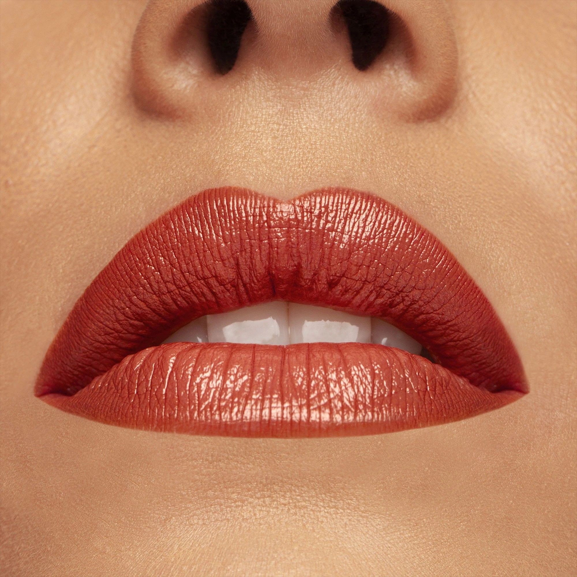Rouge à Lèvres - Cult Creamy Lipstick Rouge à Lèvres - Cult Creamy Lipstick