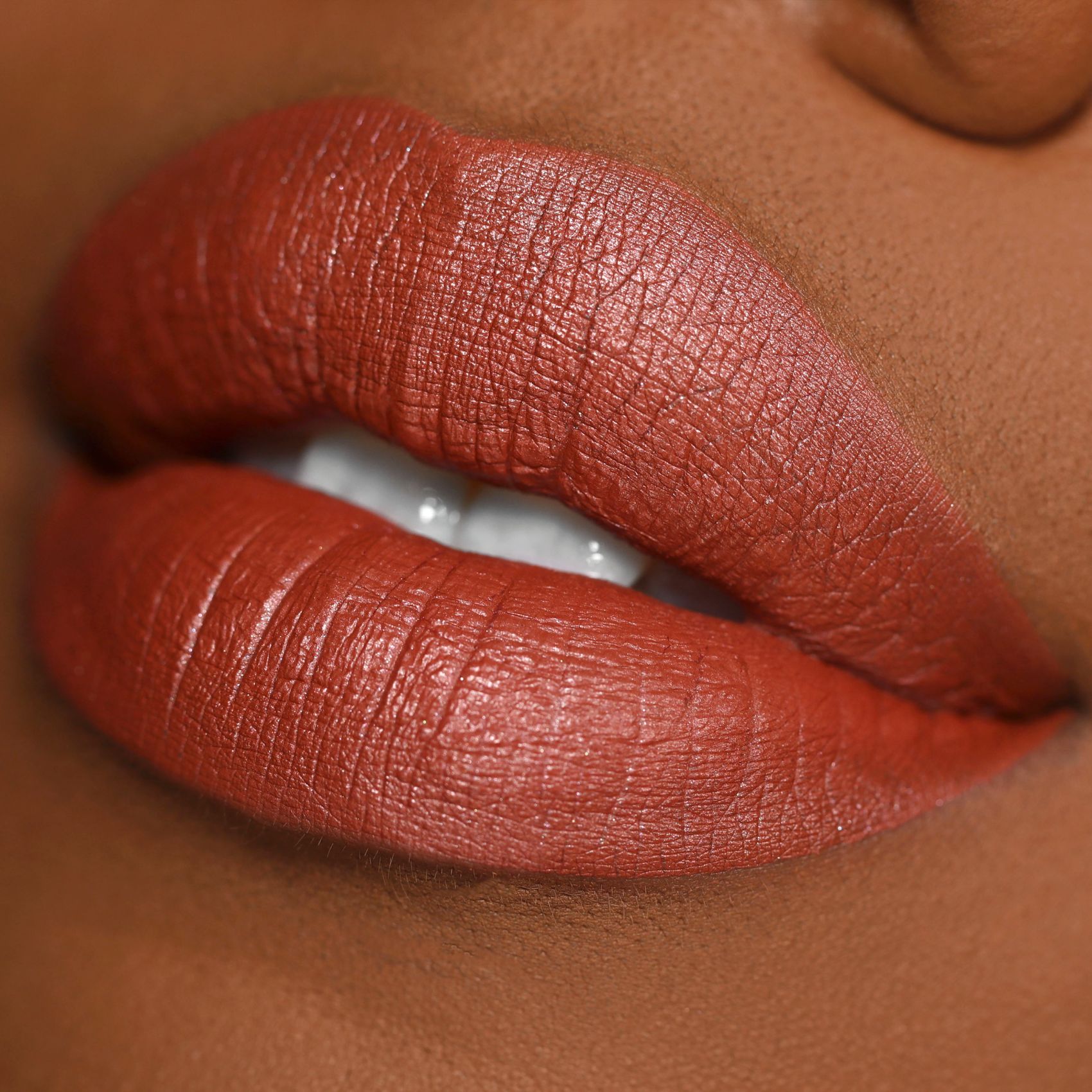 Rouge à Lèvres Liquide - Long Lasting Liquid Lipstick Rouge à Lèvres Liquide - Long Lasting Liquid Lipstick