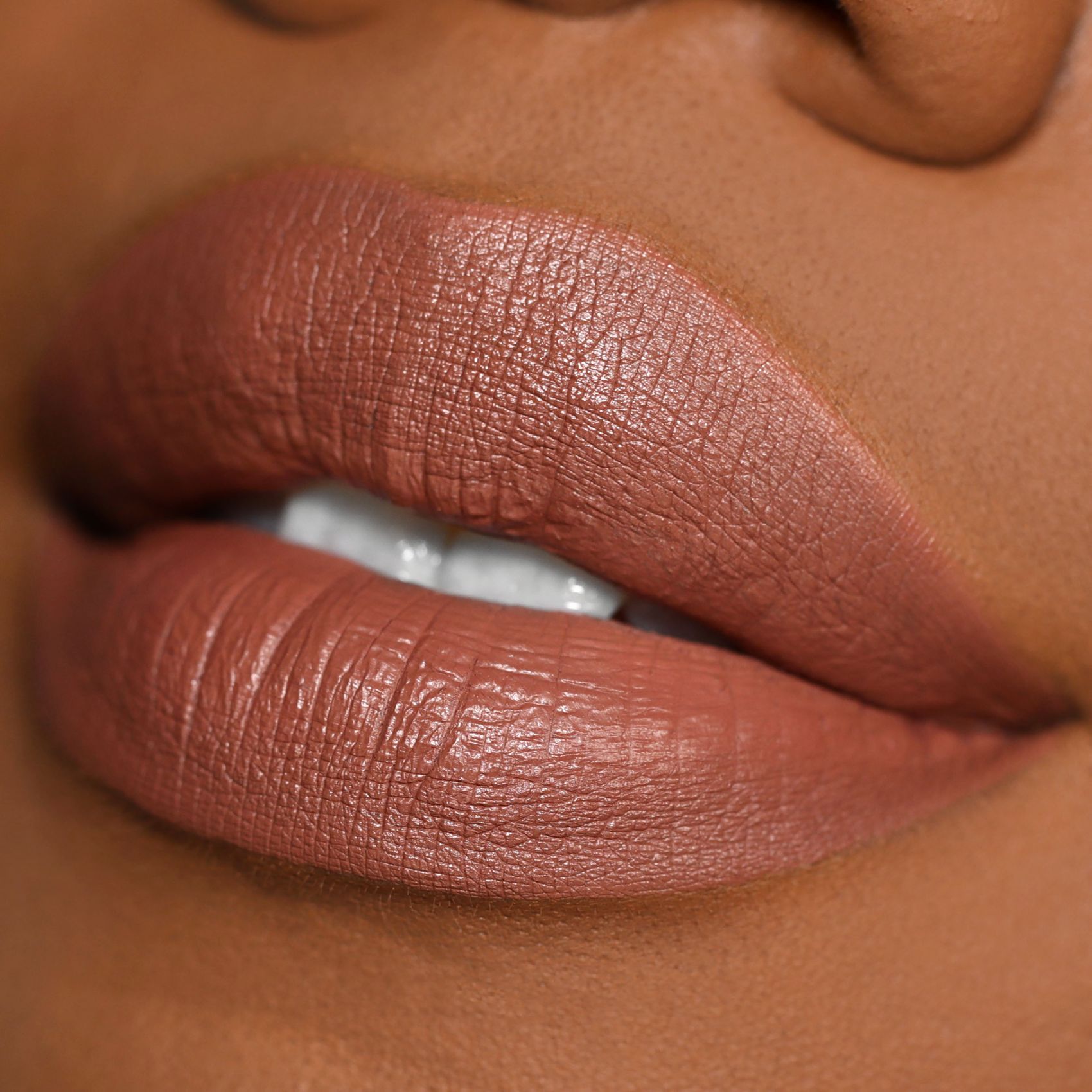 Rouge à Lèvres Liquide - Long Lasting Liquid Lipstick Rouge à Lèvres Liquide - Long Lasting Liquid Lipstick