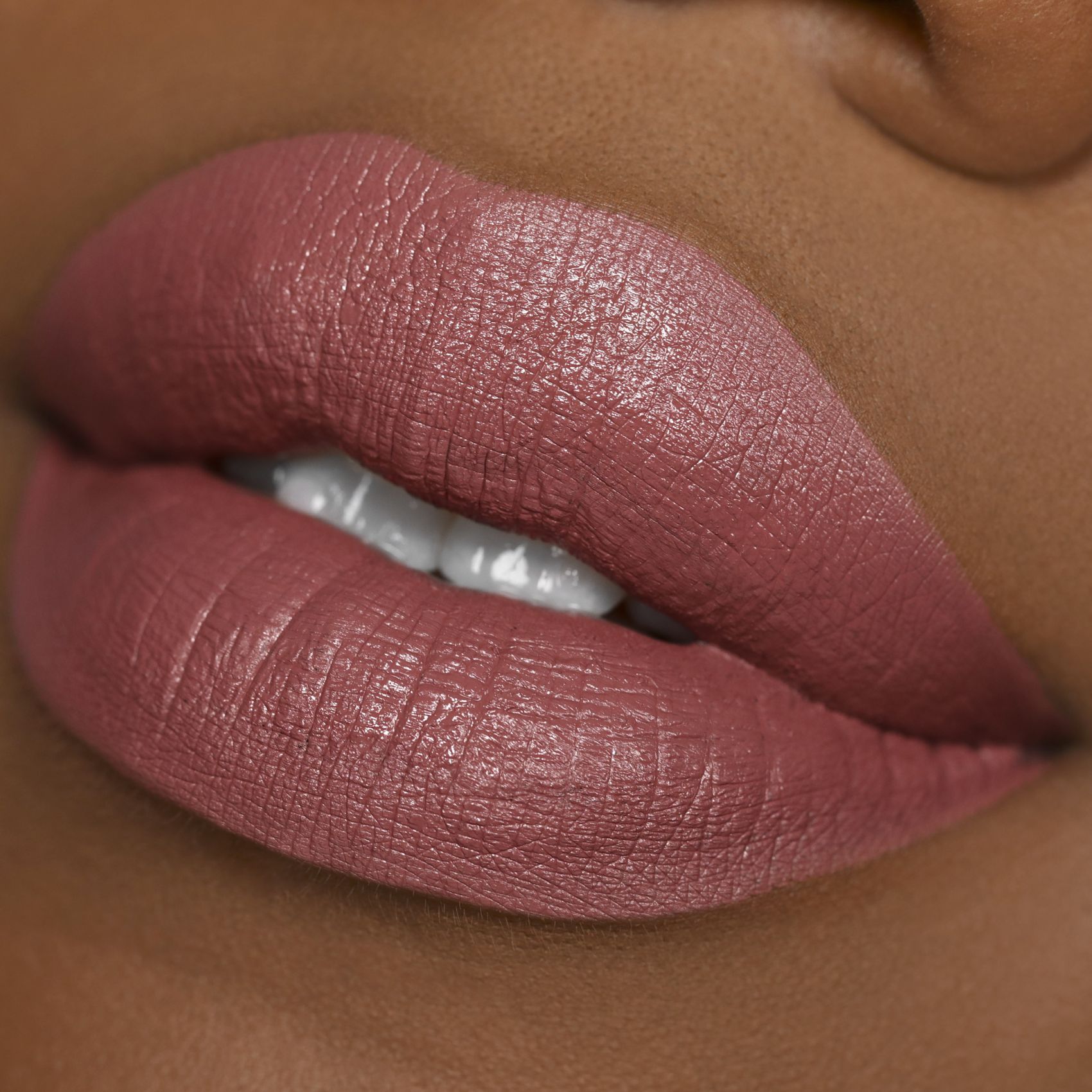 Rouge à Lèvres Liquide - OFRA x NikkiTutorials - Long Lasting Liquid Lipstick Rouge à Lèvres Liquide - OFRA x NikkiTutorials - Long Lasting Liquid Lipstick