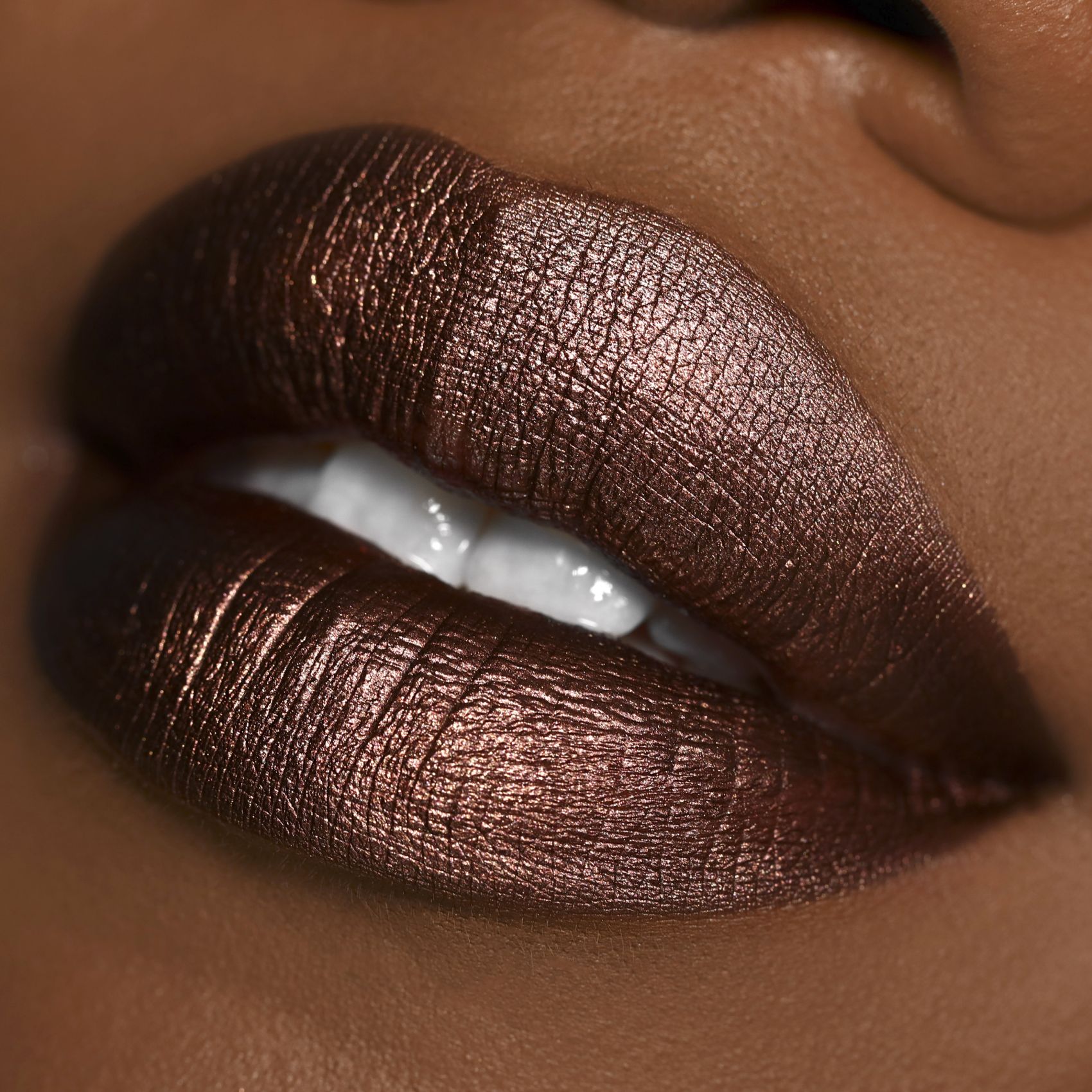 OFRA x NikkiTutorials - Long Lasting Liquid Lipstick -- Flüssig-Lippenstift OFRA x NikkiTutorials - Long Lasting Liquid Lipstick -- Flüssig-Lippenstift