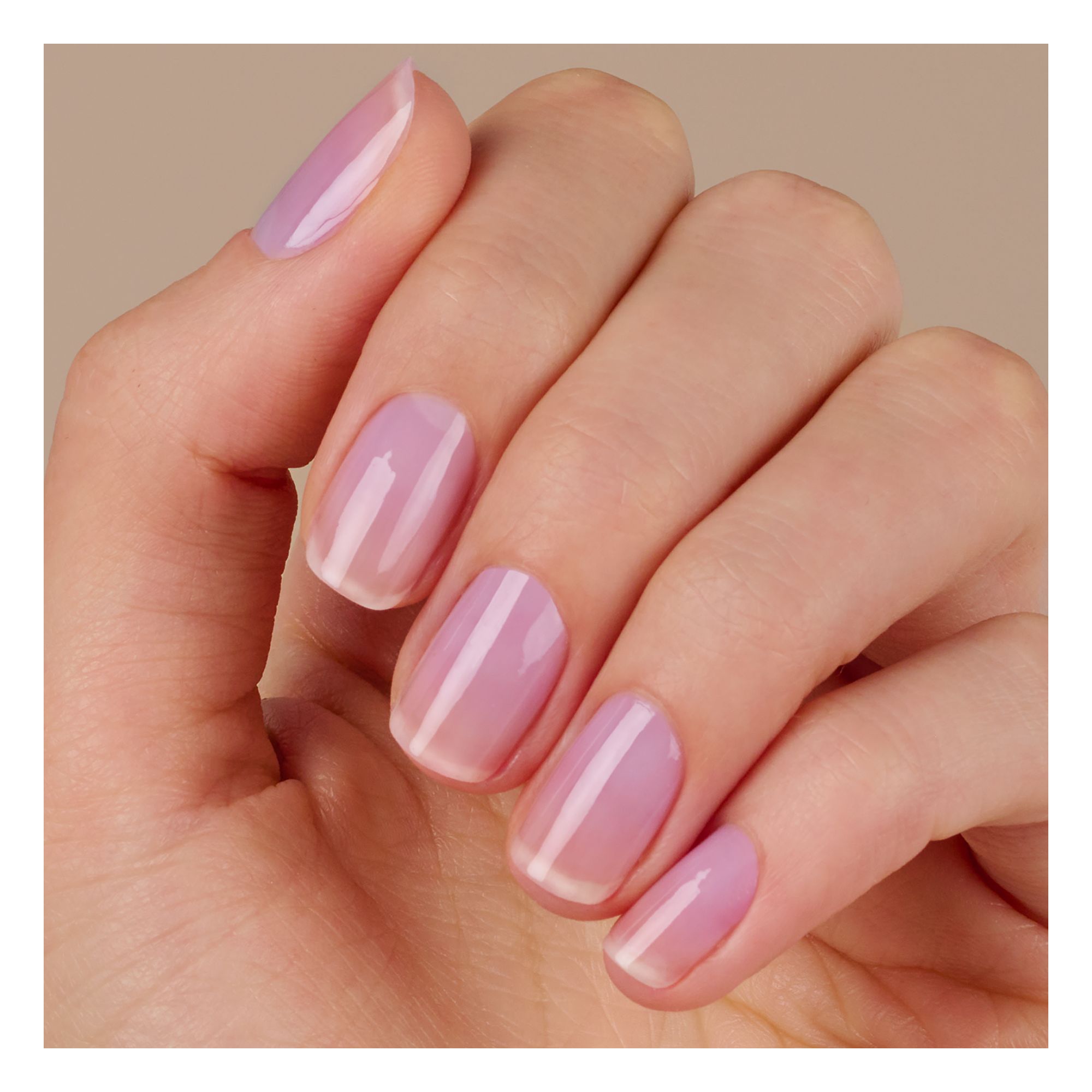 Glossing Glow Nail Lacquer