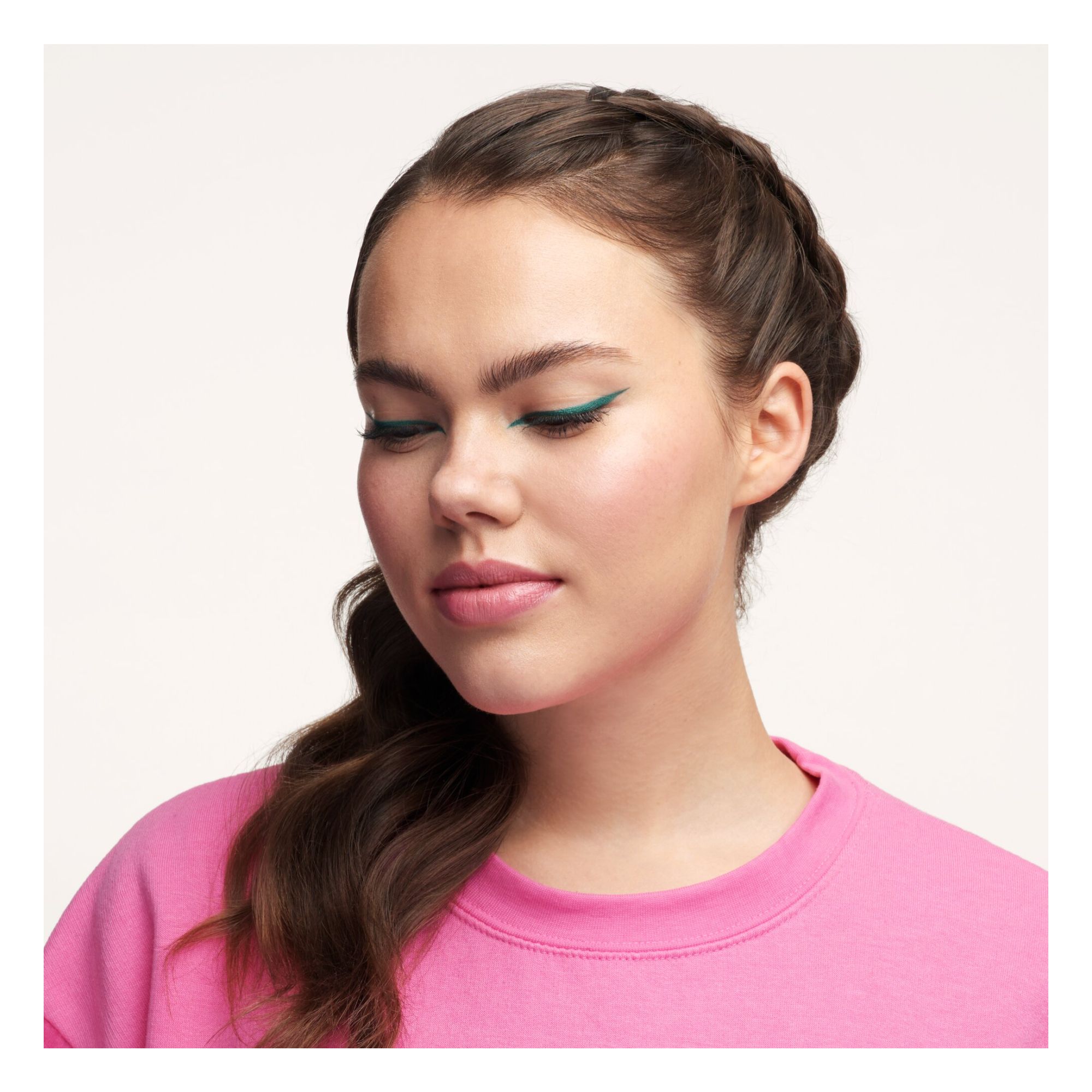 Crayon Eye-Liner - Stay & Play Gel Eyeliner Crayon Eye-Liner - Stay & Play Gel Eyeliner