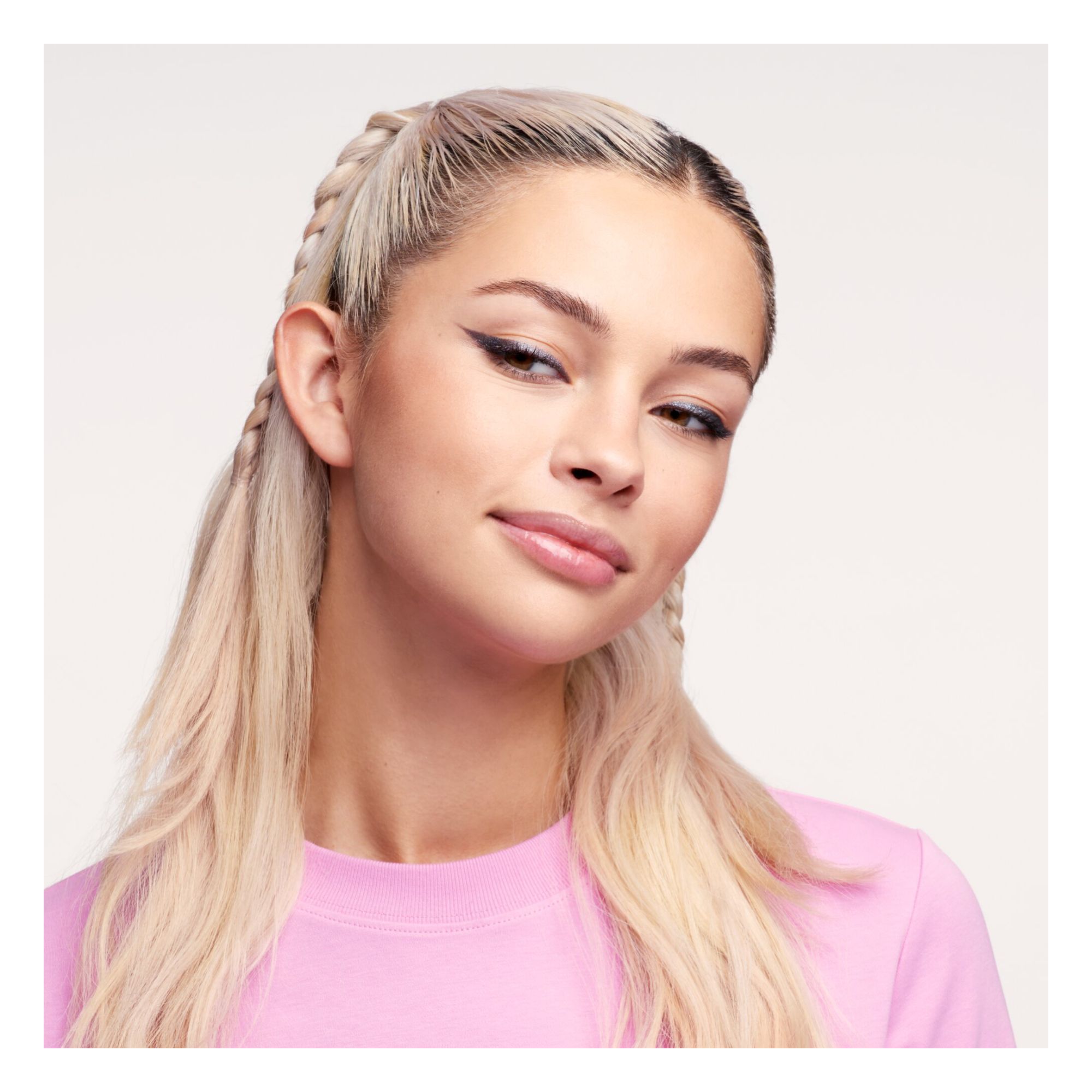 Crayon Eye-Liner - Stay & Play Gel Eyeliner Crayon Eye-Liner - Stay & Play Gel Eyeliner