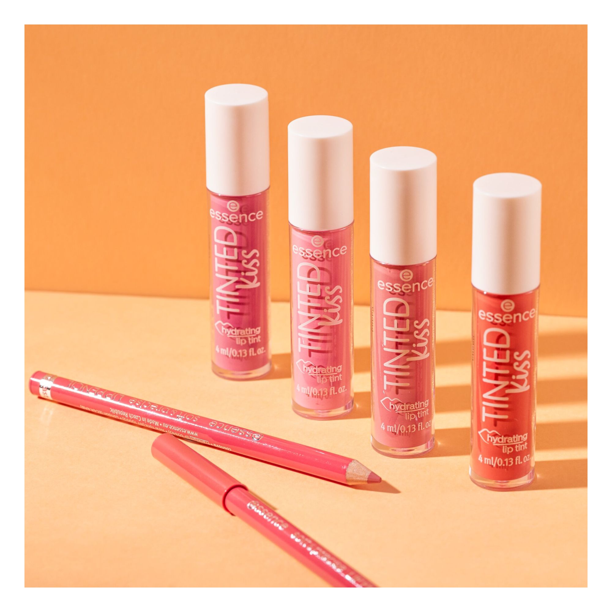 Rouge à Lèvres Liquide - Tinted Kiss Hydrating Lip Tint Rouge à Lèvres Liquide - Tinted Kiss Hydrating Lip Tint