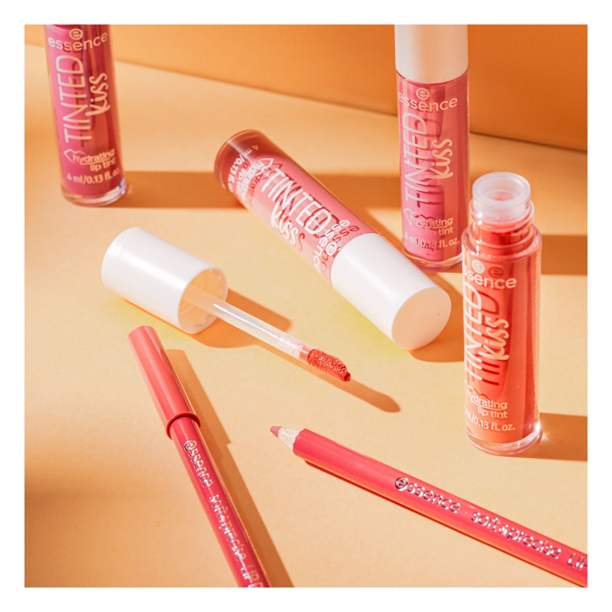 Rouge à Lèvres Liquide - Tinted Kiss Hydrating Lip Tint Rouge à Lèvres Liquide - Tinted Kiss Hydrating Lip Tint