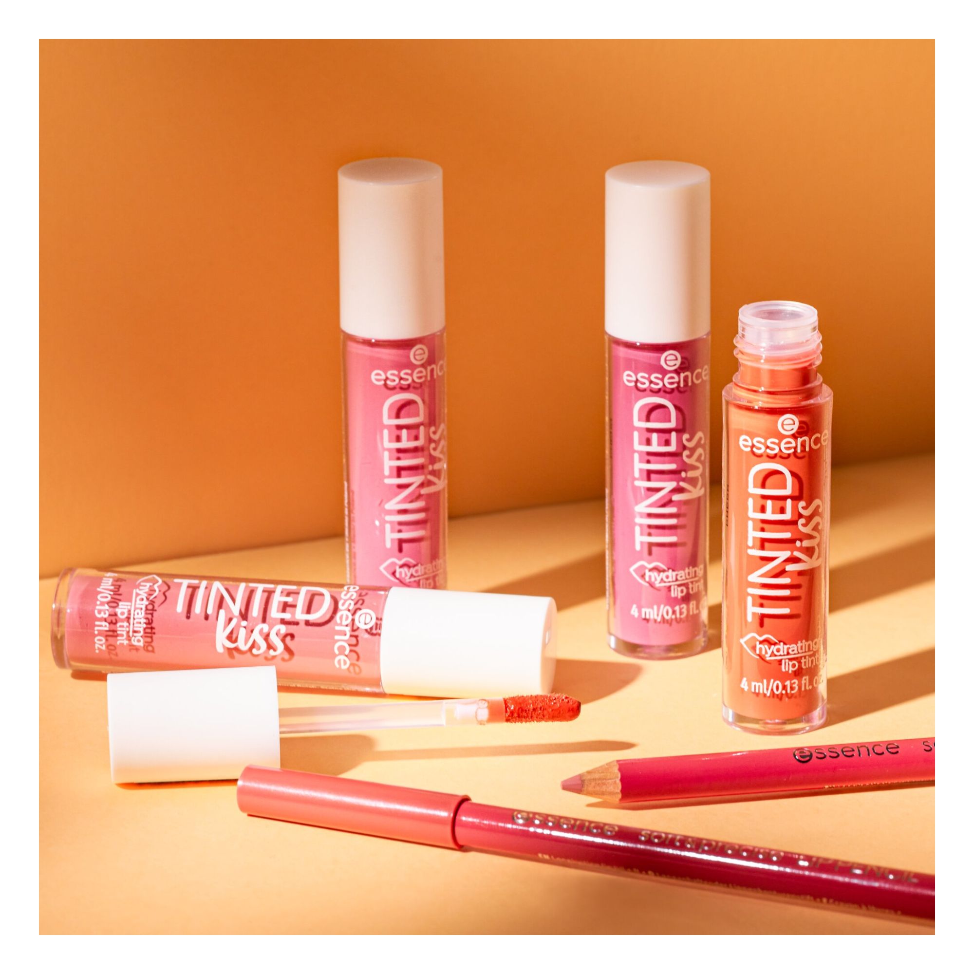 Rouge à Lèvres Liquide - Tinted Kiss Hydrating Lip Tint Rouge à Lèvres Liquide - Tinted Kiss Hydrating Lip Tint