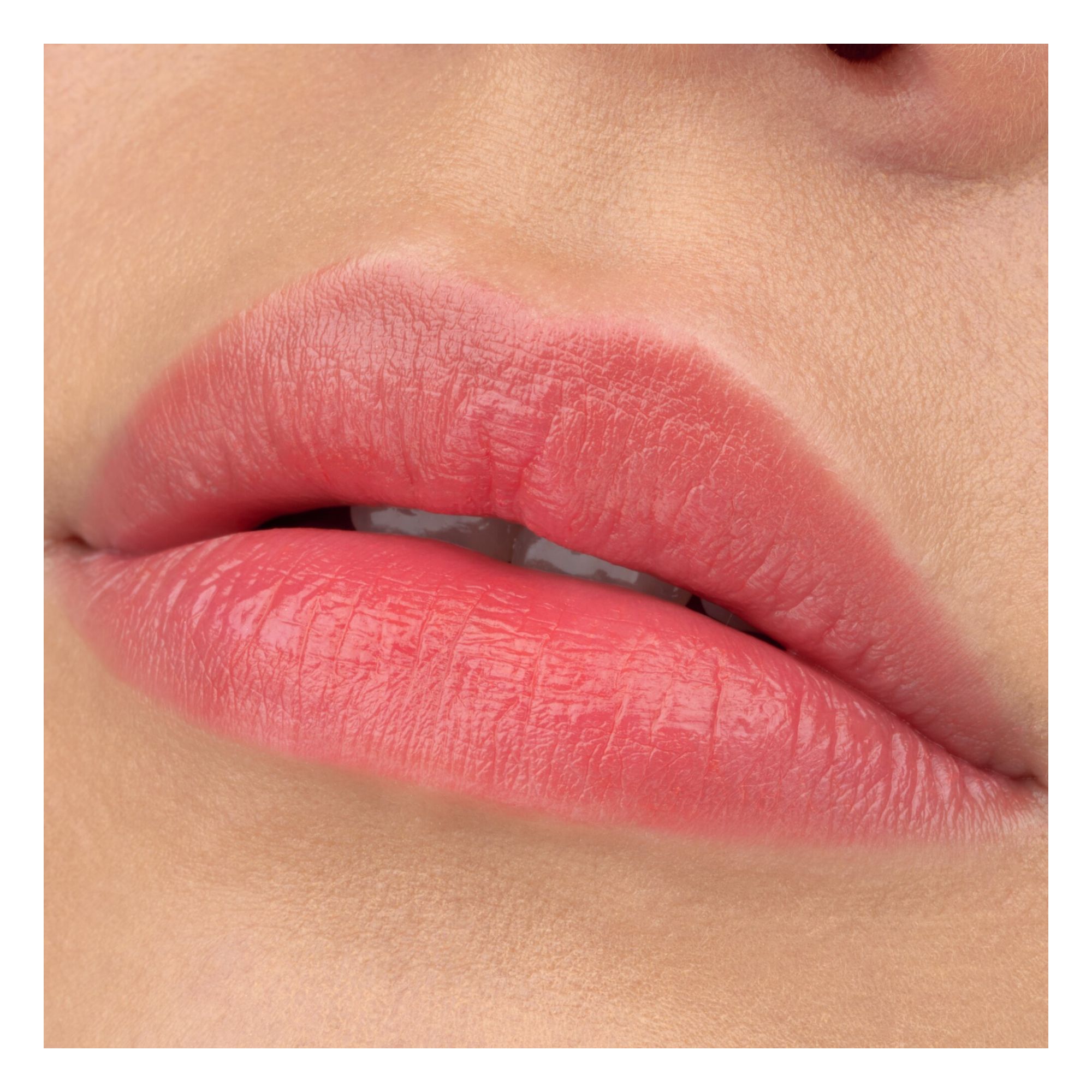 Flüssig-Lippenstift - Tinted Kiss Hydrating Lip Tint