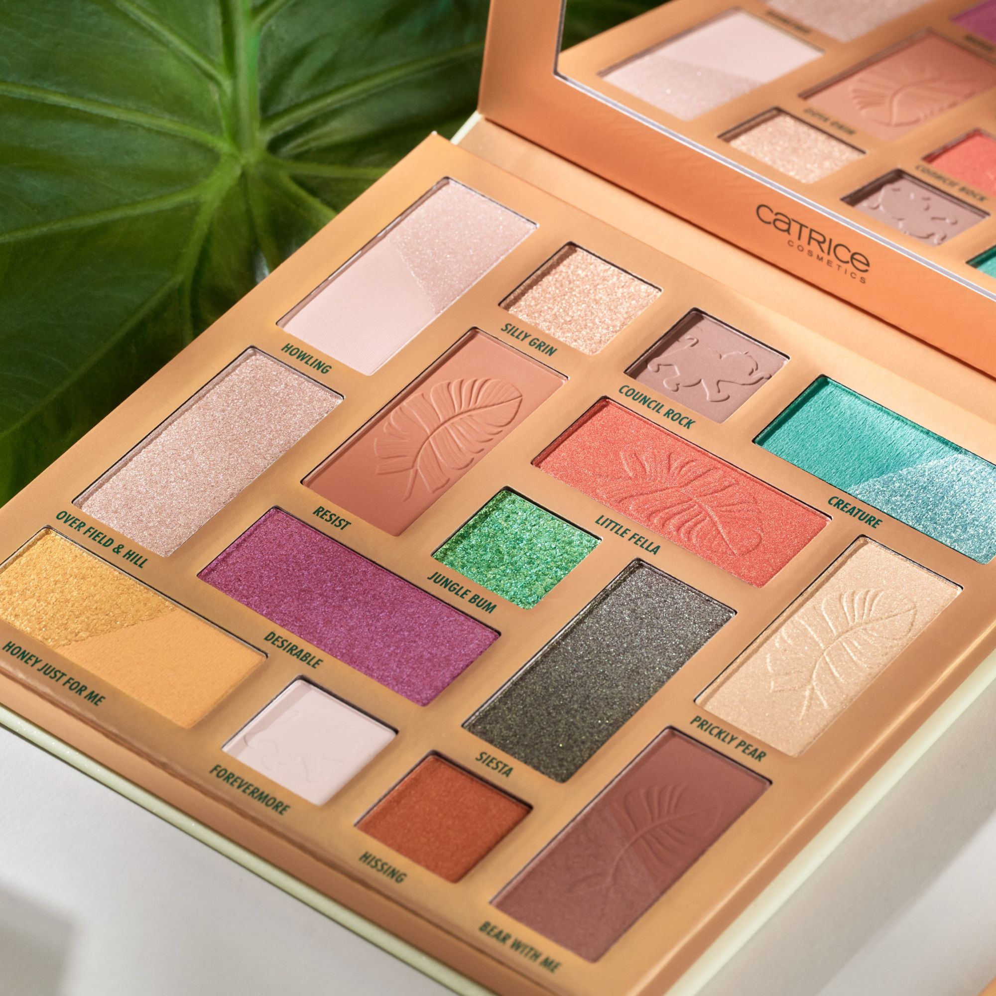 Palette de Fards à Paupières - The Wonder Of Friendship - Disney The Jungle Book - Eyeshadow Palette Hathi Jr. & Mowgli Palette de Fards à Paupières - The Wonder Of Friendship - Disney The Jungle Book - Eyeshadow Palette Hathi Jr. & Mowgli
