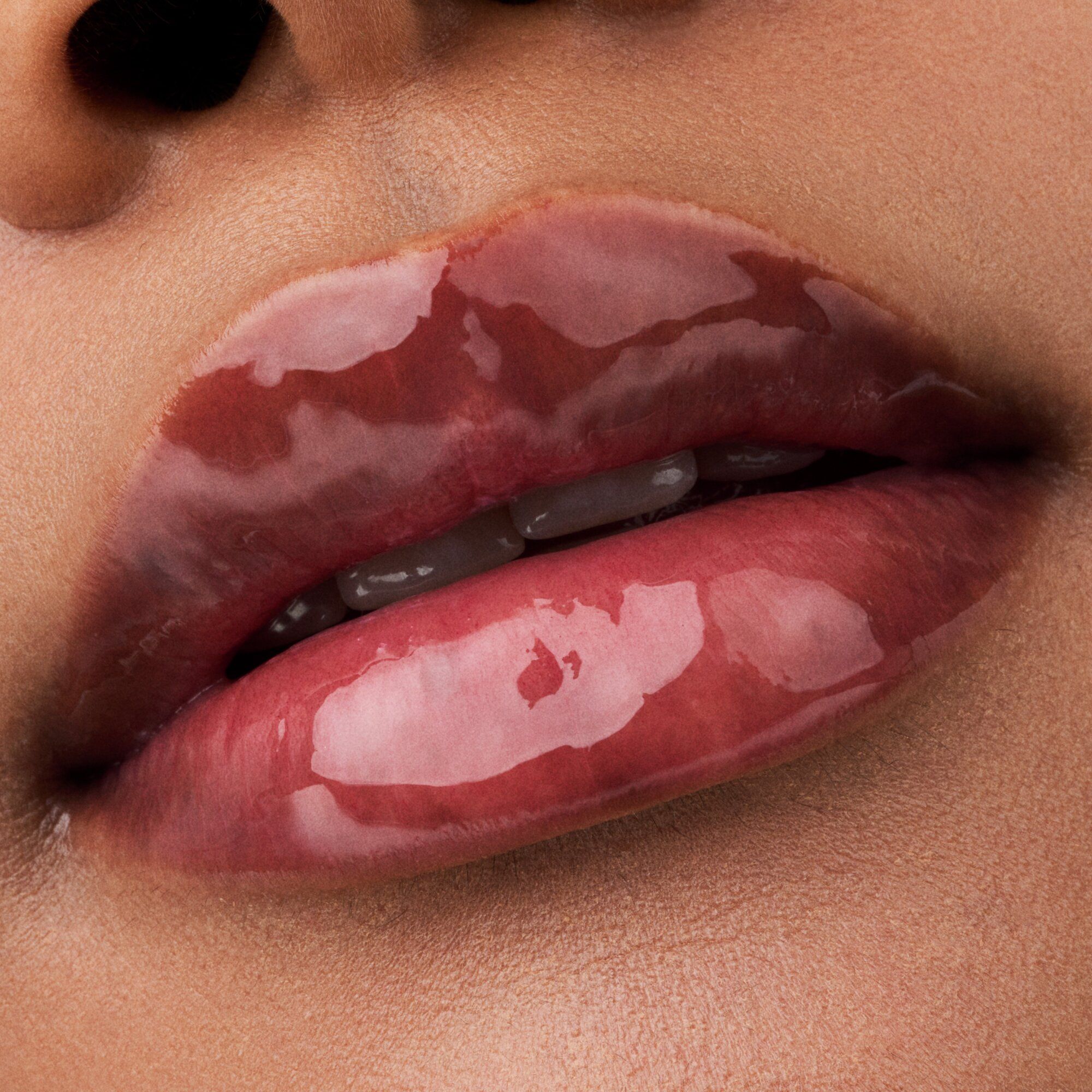 Gloss - Max It Up Lip Booster Extreme Gloss - Max It Up Lip Booster Extreme