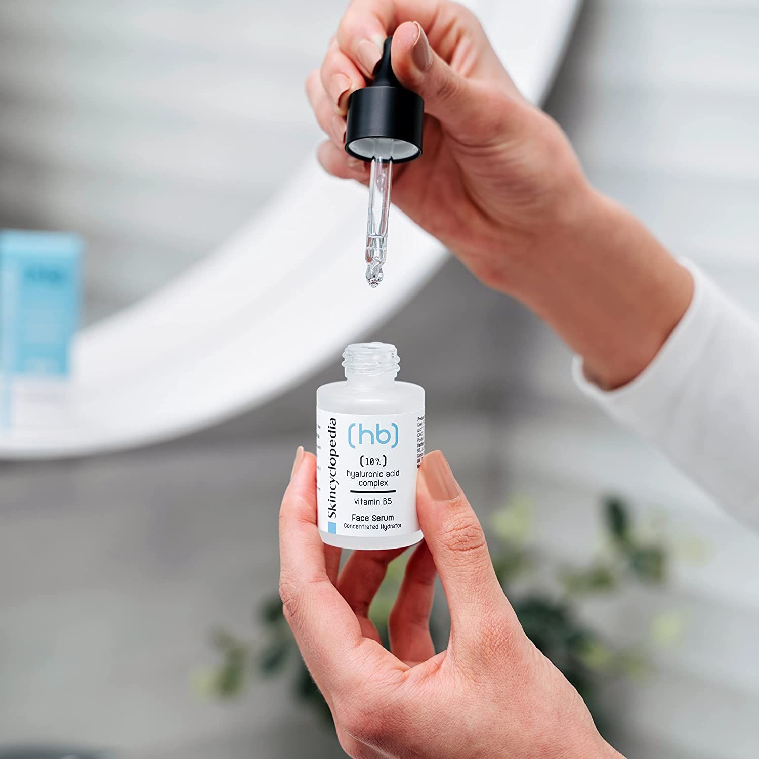 Sérum - 10% Hyaluronic Acid Complex & Vitamin B5 - Concentrated Hydrator Face Serum Sérum - 10% Hyaluronic Acid Complex & Vitamin B5 - Concentrated Hydrator Face Serum