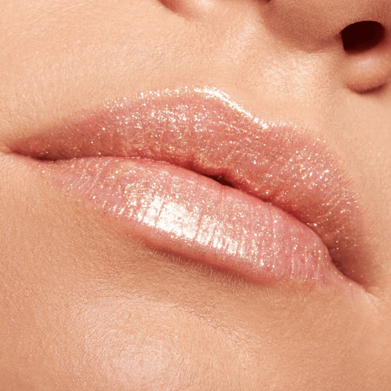 Meta Glow Multi-Reflective Lipgloss Meta Glow Multi-Reflective Lipgloss