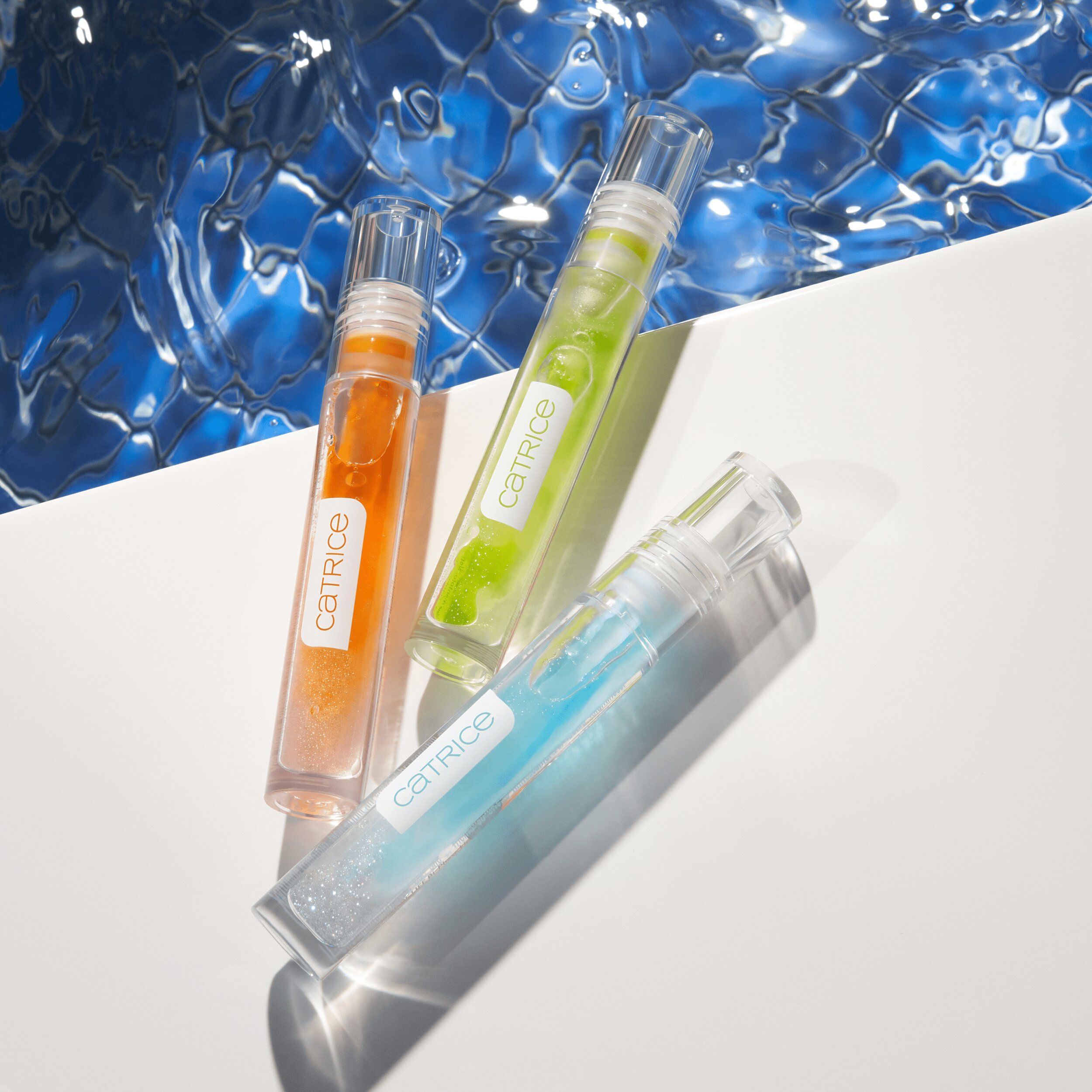Poolside Of Life - Bi-Phase Lip Oil -- Lippenöl Poolside Of Life - Bi-Phase Lip Oil -- Lippenöl
