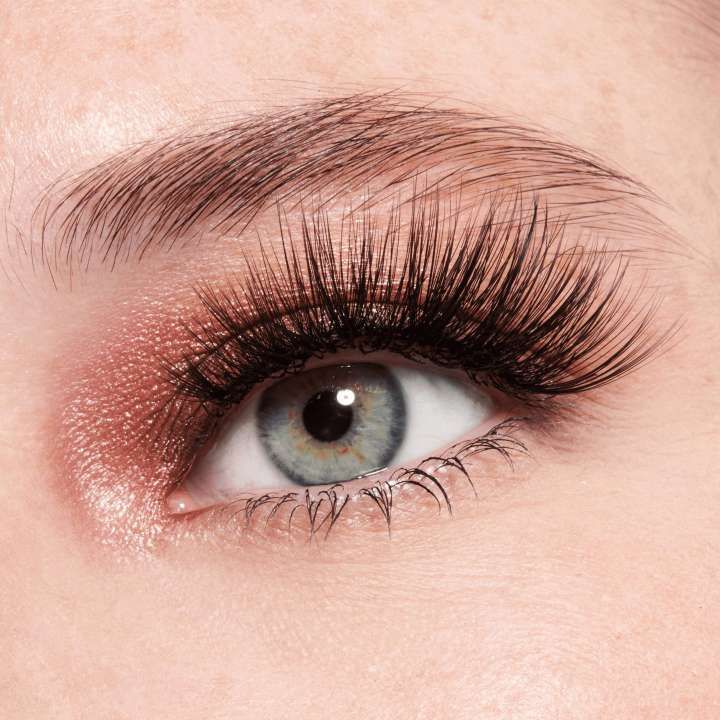 8D Lashes To Kill -- Falsche Wimpern 8D Lashes To Kill -- Falsche Wimpern