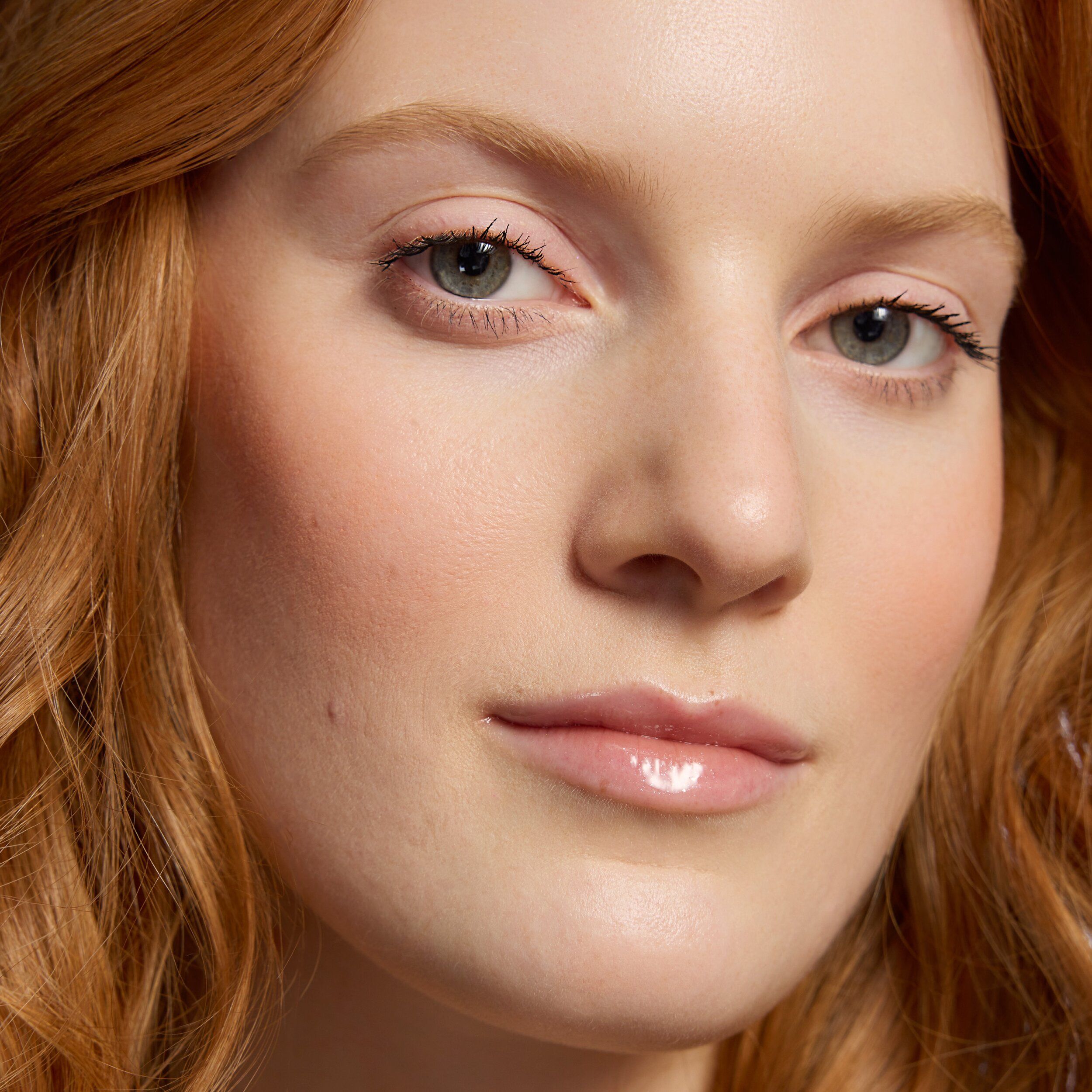 Glossin' Glow Tinted Lip Oil Glossin' Glow Tinted Lip Oil