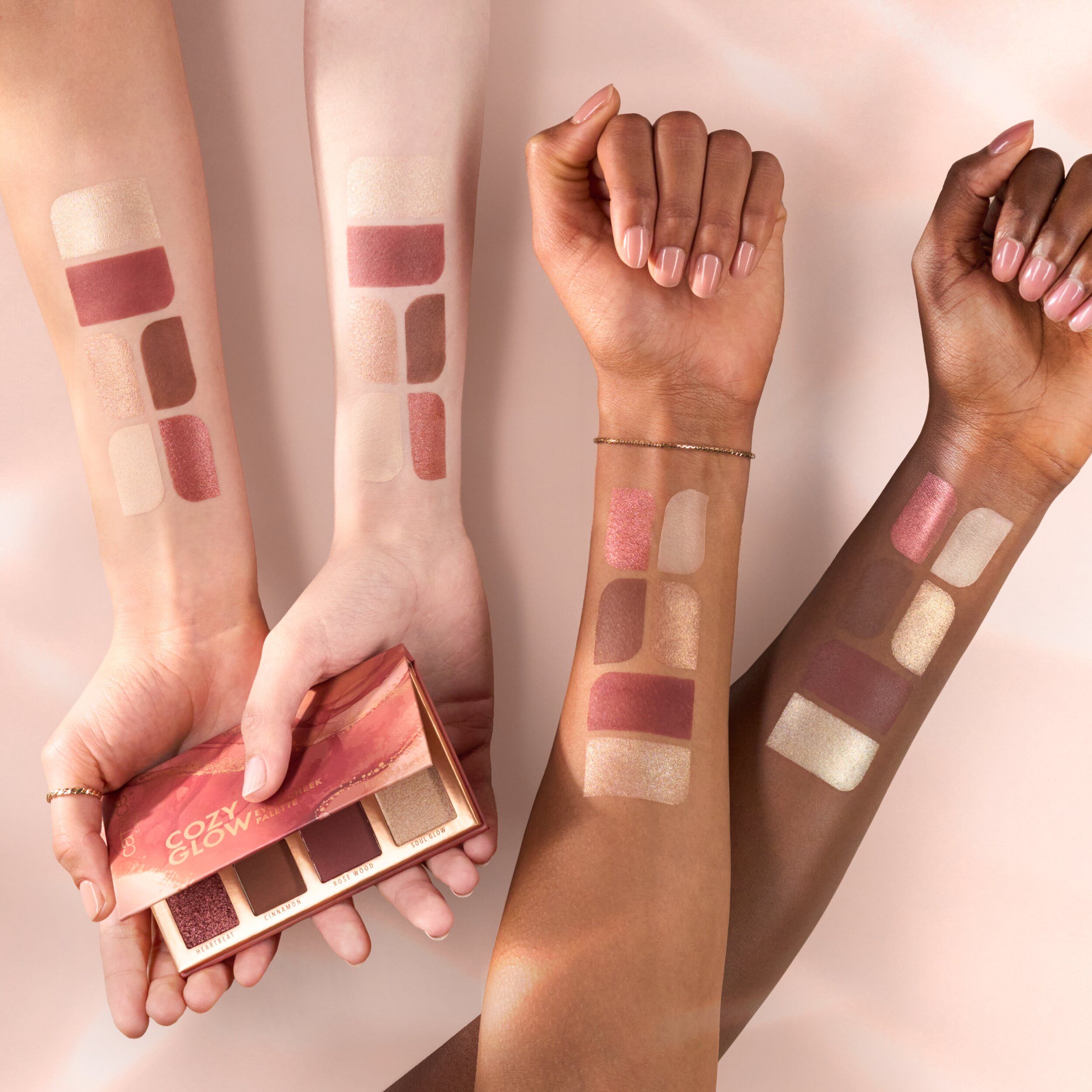 Fards à Paupières, Rouge & Enlumineur - Eye & Cheek Palette Fards à Paupières, Rouge & Enlumineur - Eye & Cheek Palette