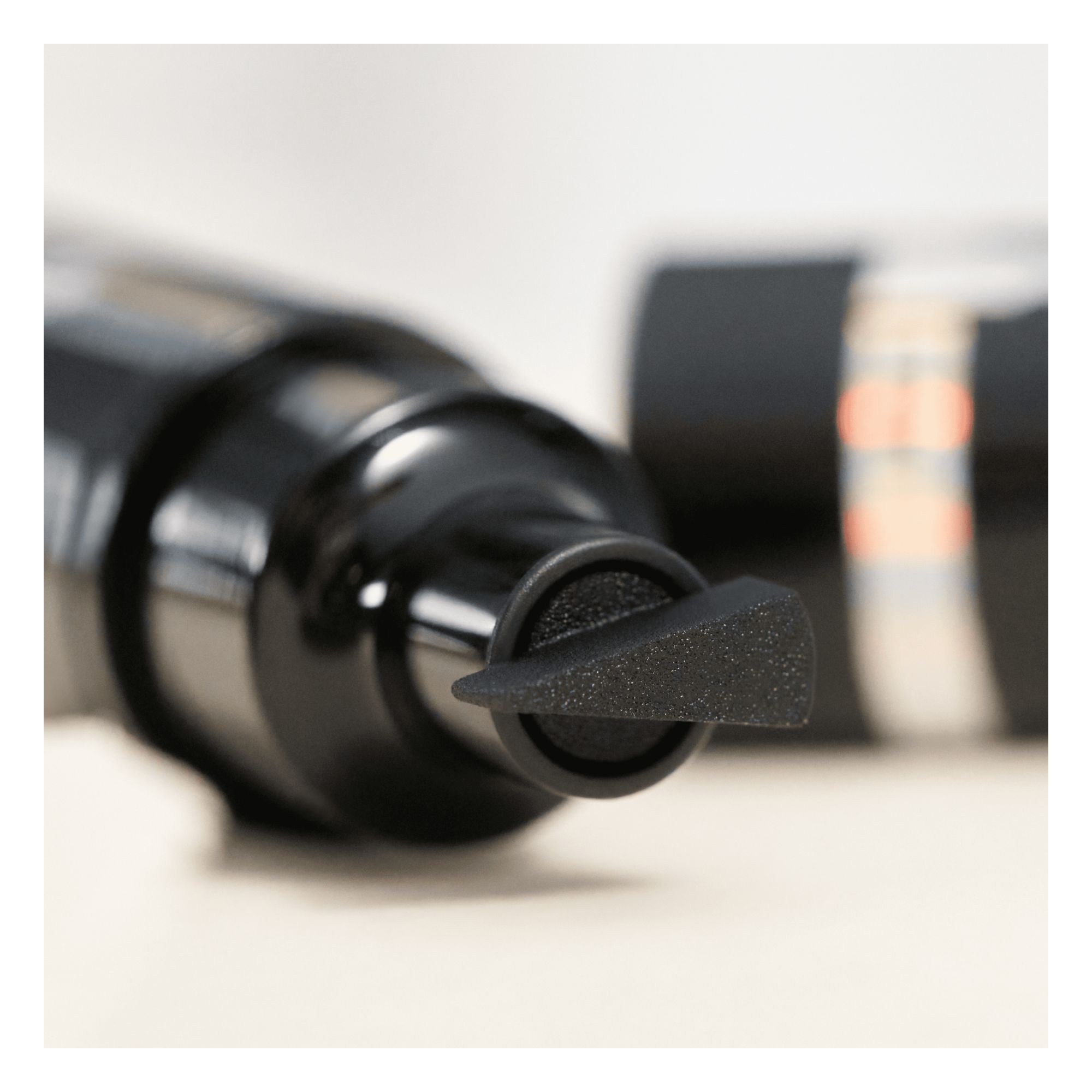Quick Wing! Stamp Eyeliner -- Flüssig-Eyeliner