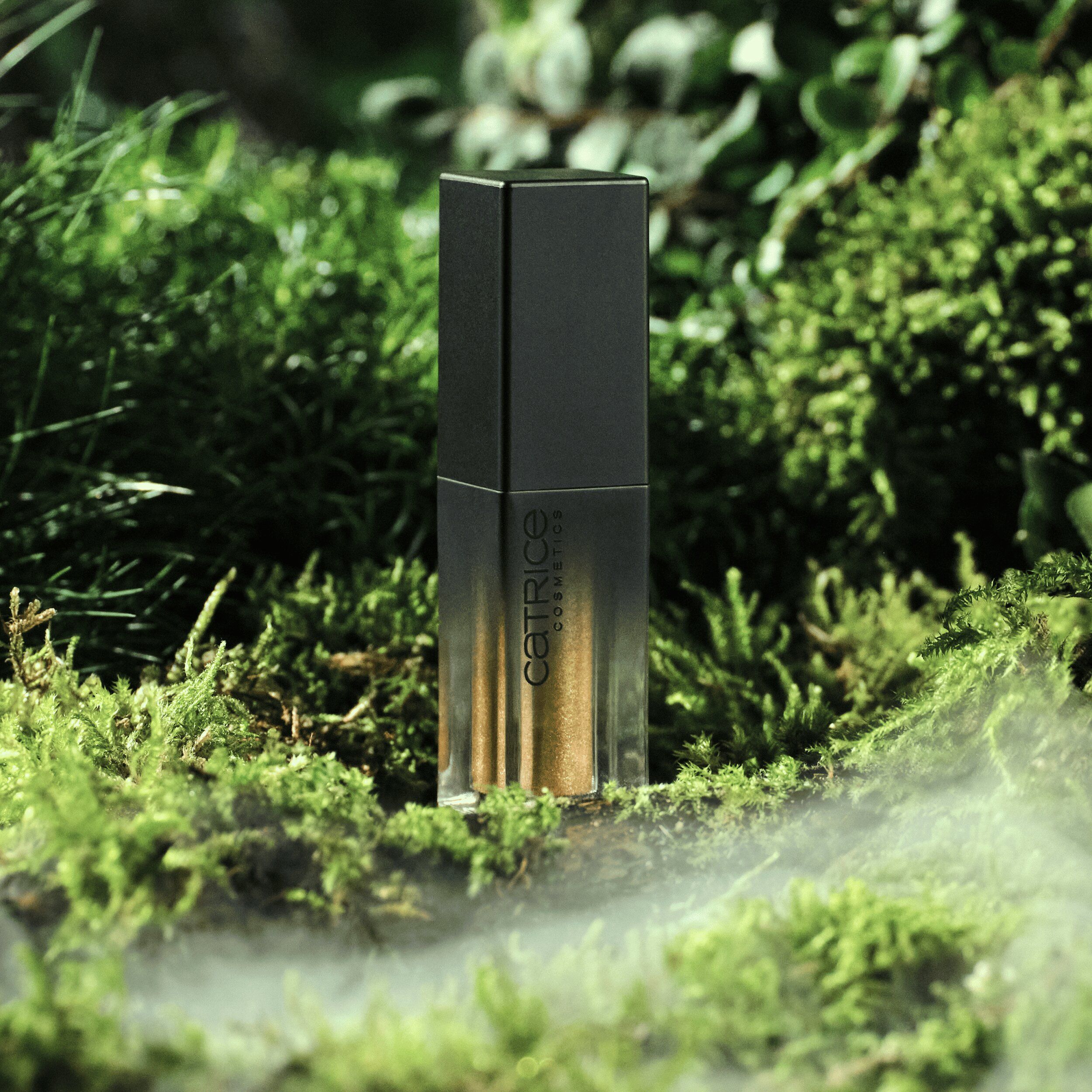 Mystic Forest - Metallic Liquid Eyeshadow Mystic Forest - Metallic Liquid Eyeshadow