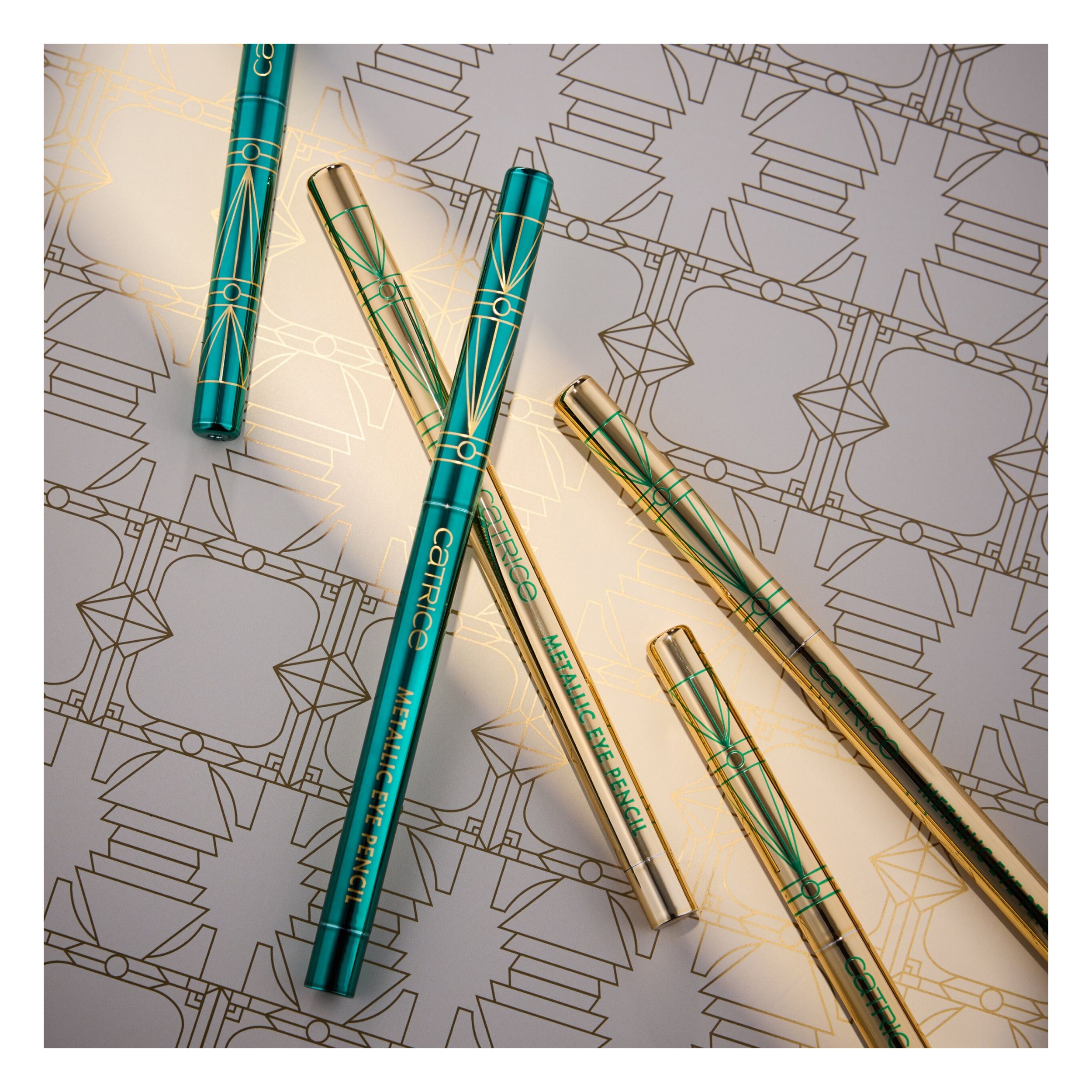 Festive Treasures - Metallic Eye Pencil Festive Treasures - Metallic Eye Pencil