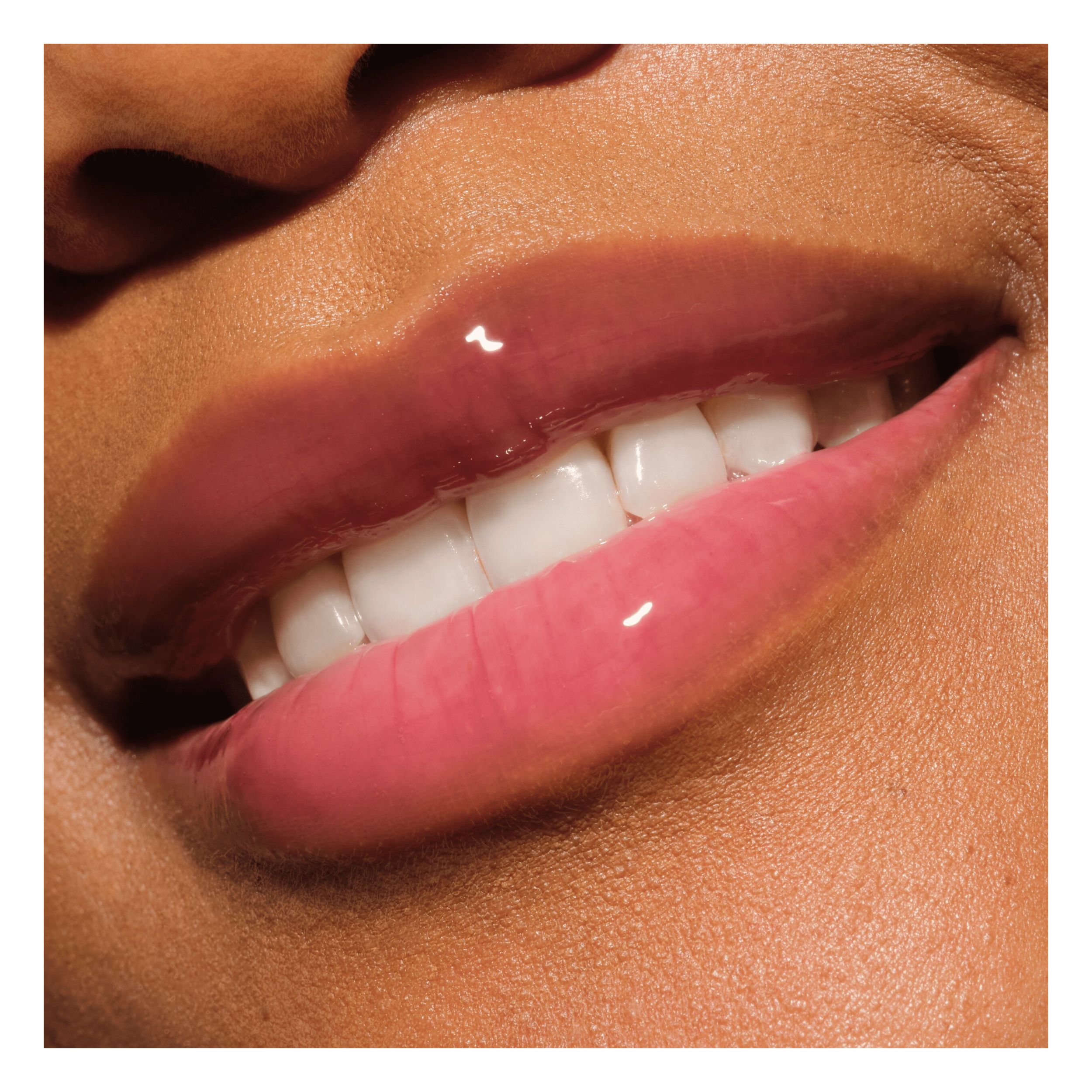 Huile à Lèvres - Glossin' Glow Tinted Lip Oil Huile à Lèvres - Glossin' Glow Tinted Lip Oil