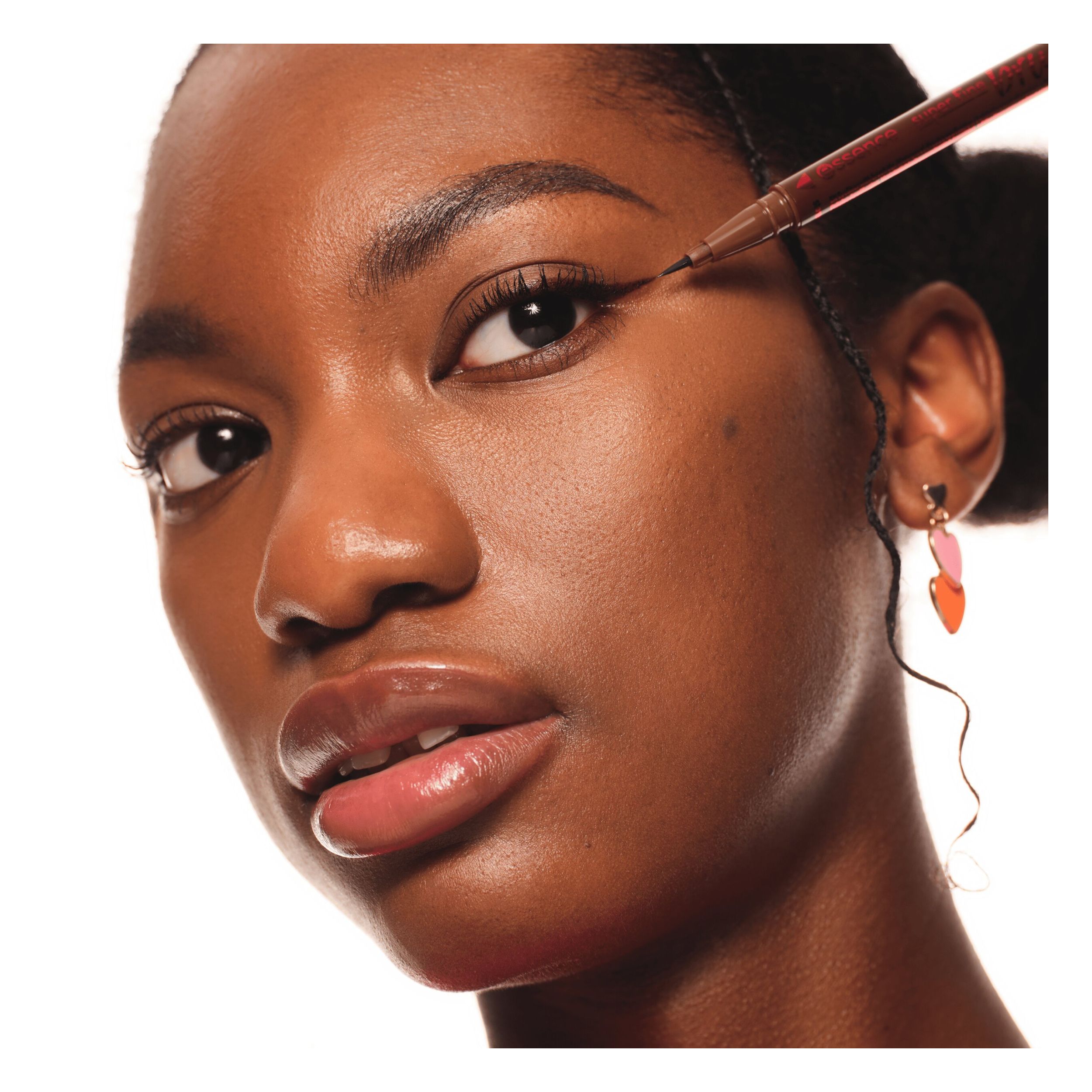 Liquid Eyeliner - Super Fine Brush Liner Waterproof