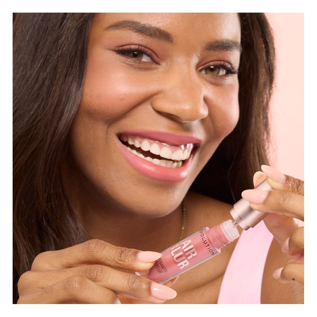 Rouge à Lèvres Liquide - Air Blur Soft Matte Liquid Lip Rouge à Lèvres Liquide - Air Blur Soft Matte Liquid Lip