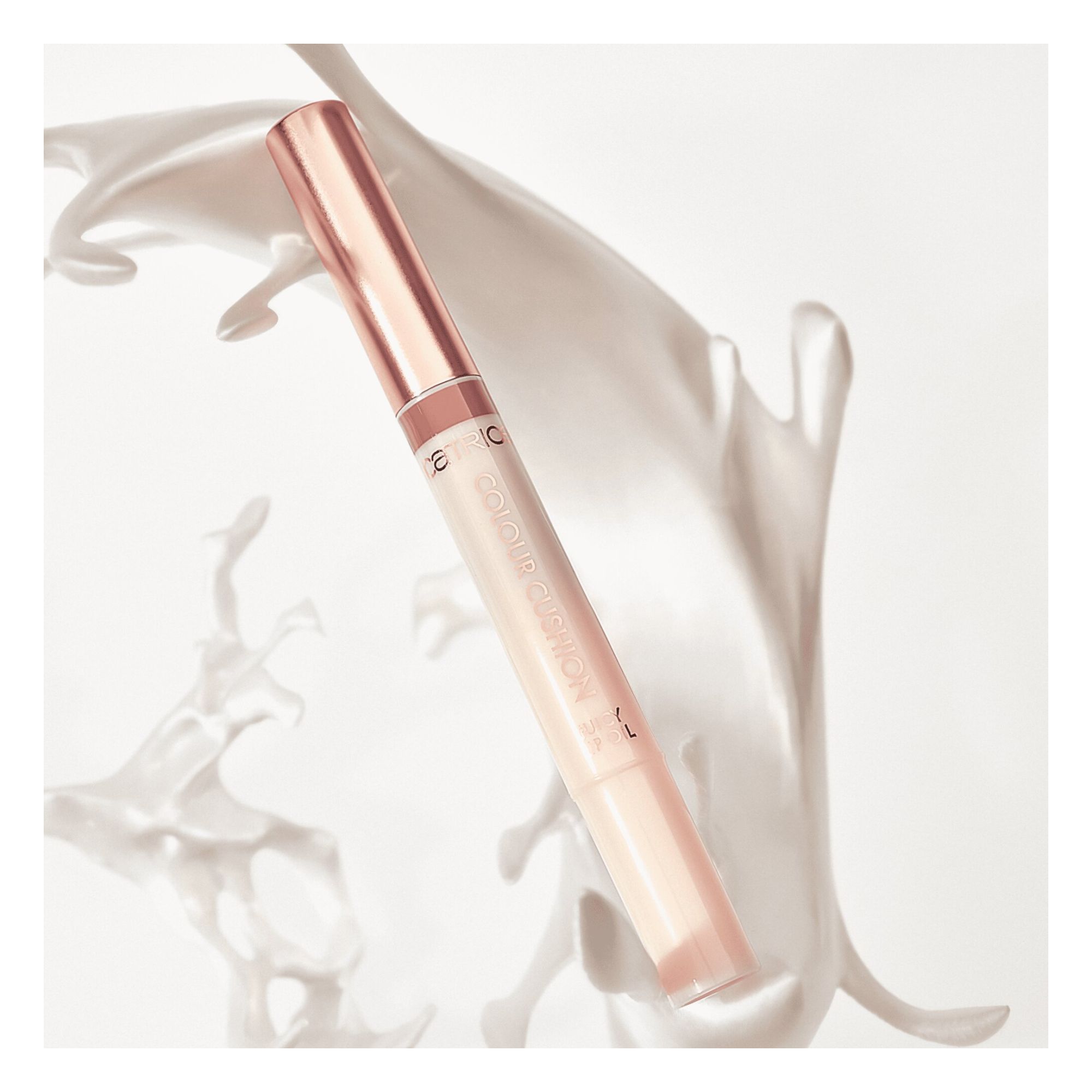 Huile à Lèvres - Colour Cushion Juicy Lip Oil Huile à Lèvres - Colour Cushion Juicy Lip Oil