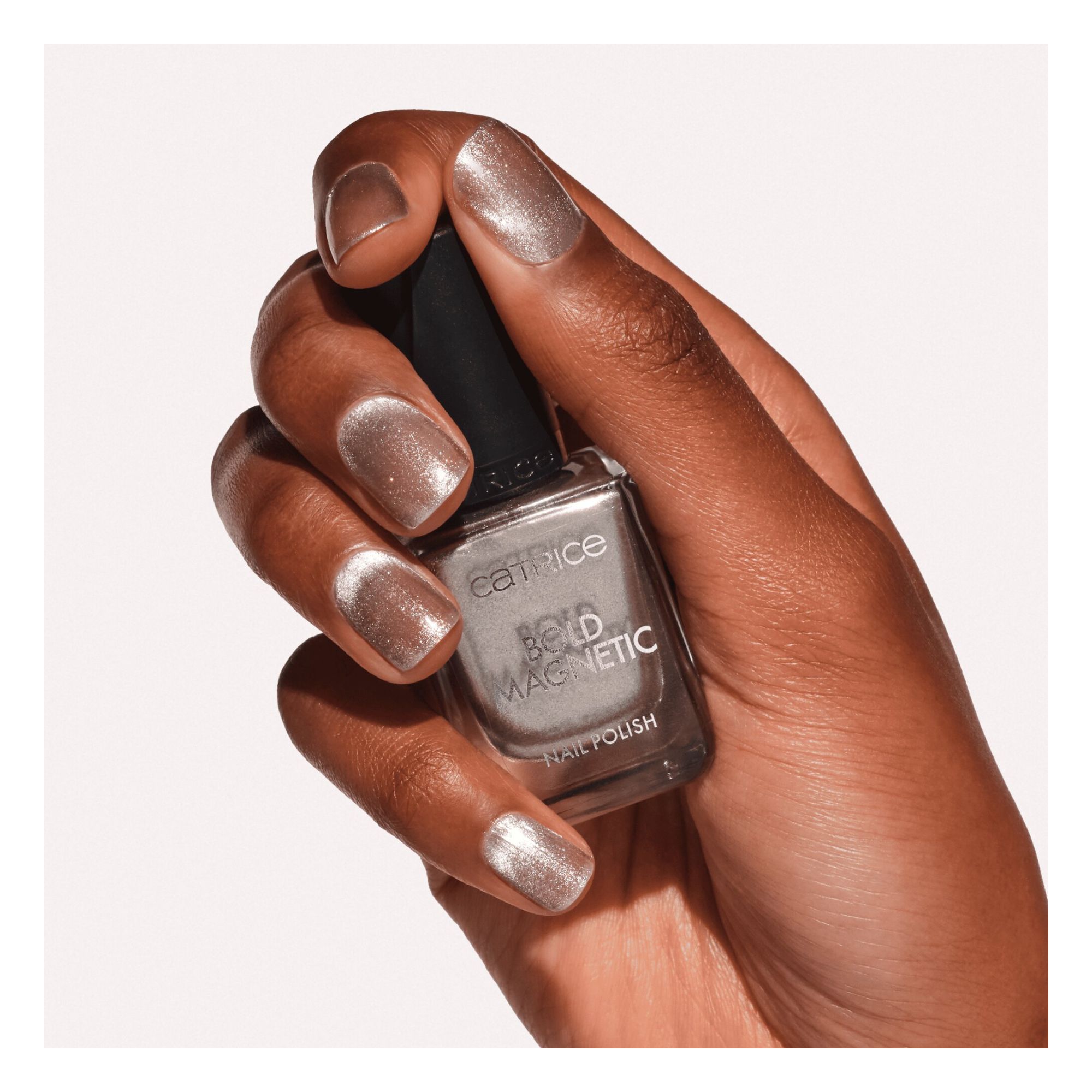 Bold Magnetic Nail Polish -- Nagellack