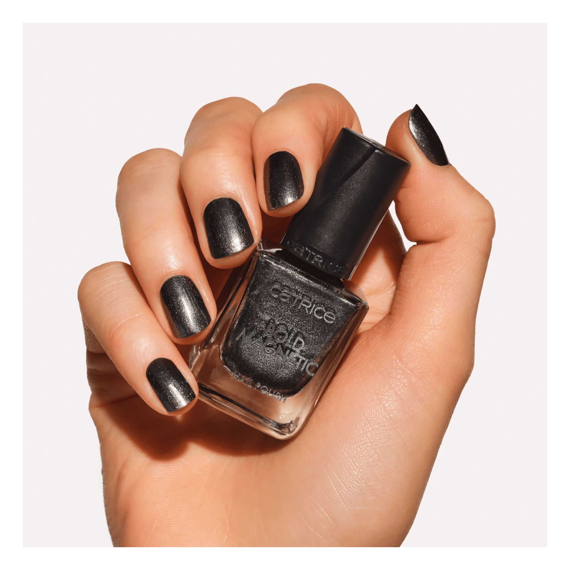 Bold Magnetic Nail Polish -- Nagellack