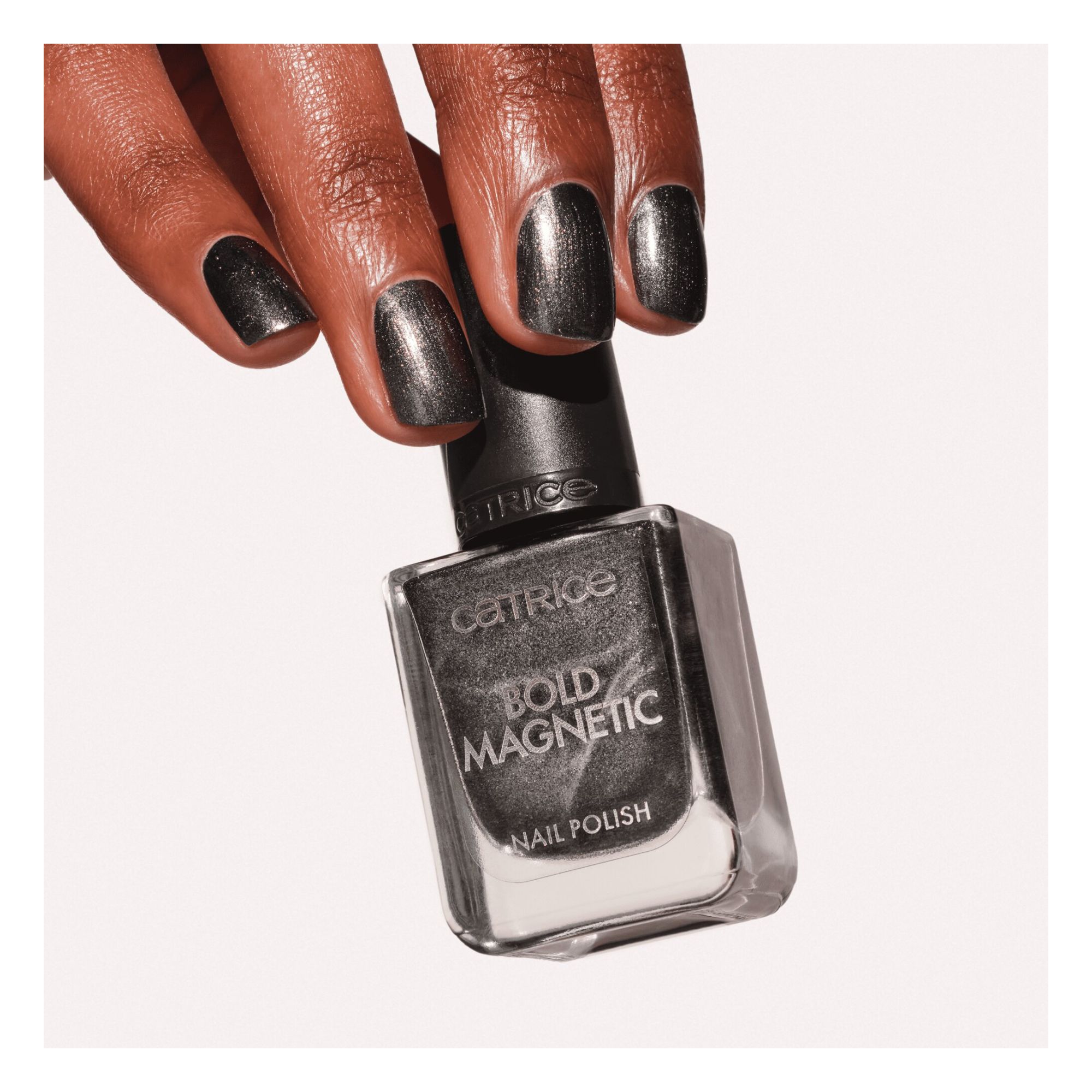 Bold Magnetic Nail Polish -- Nagellack