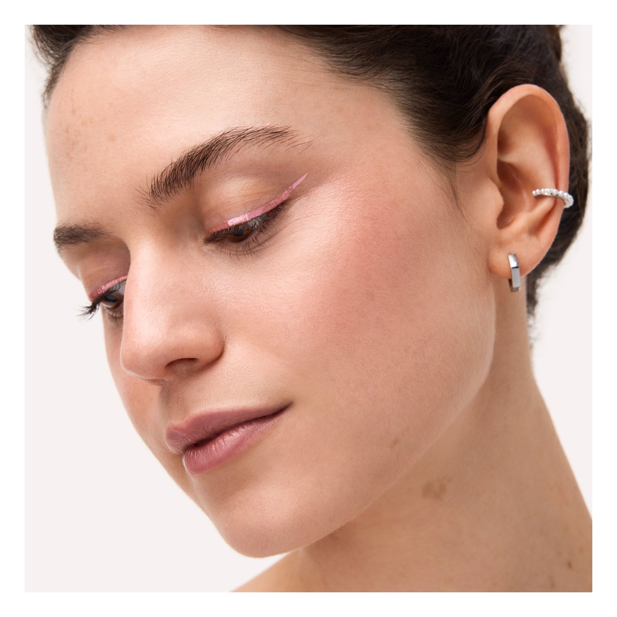 Space Glam Liquid Effect Eyeliner Space Glam Liquid Effect Eyeliner