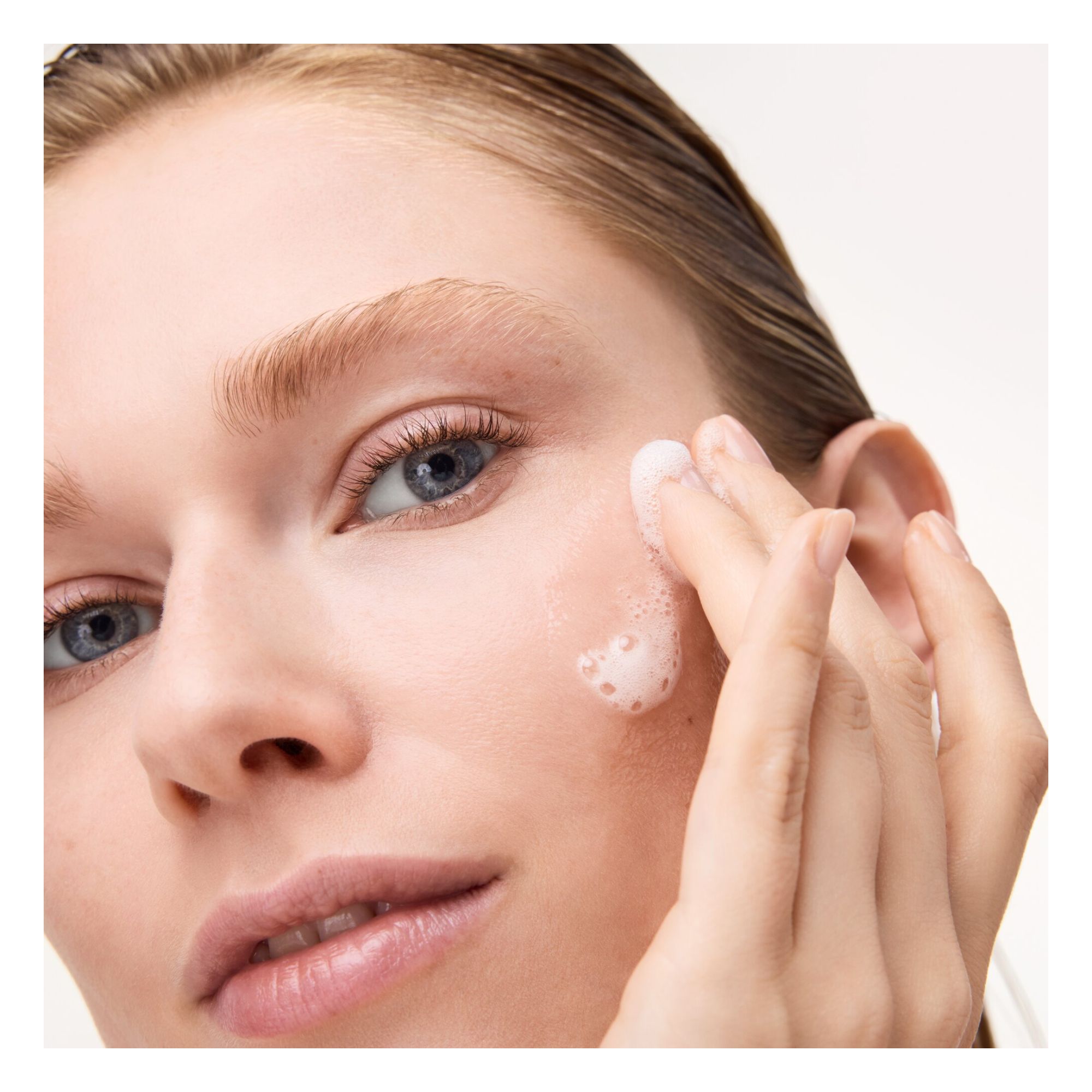 Base de Teint - Soft Glam Foam Primer Base de Teint - Soft Glam Foam Primer