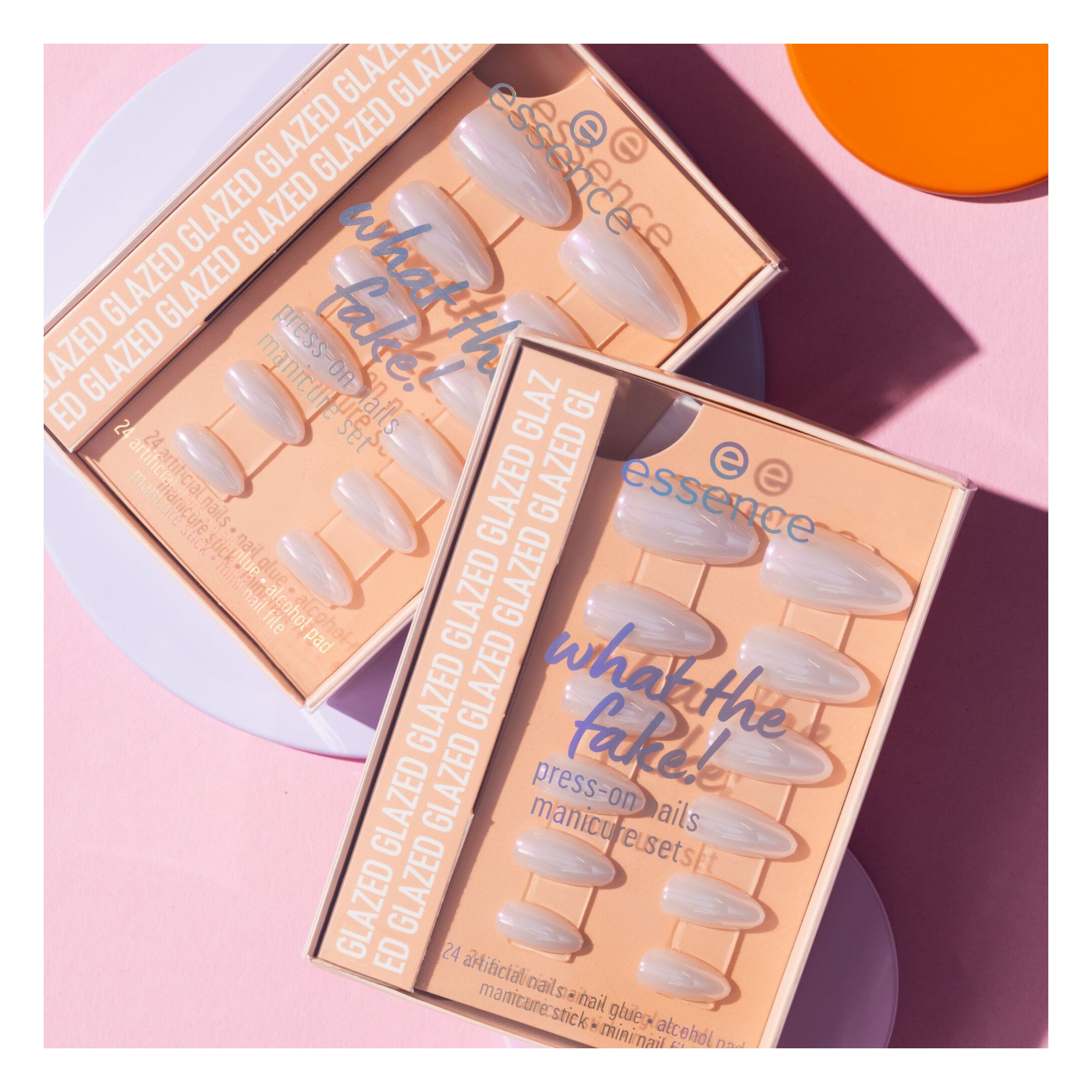 What The Fake! Press-On Nails Manicure Set (24 Stück) -- Künstliche Nägel