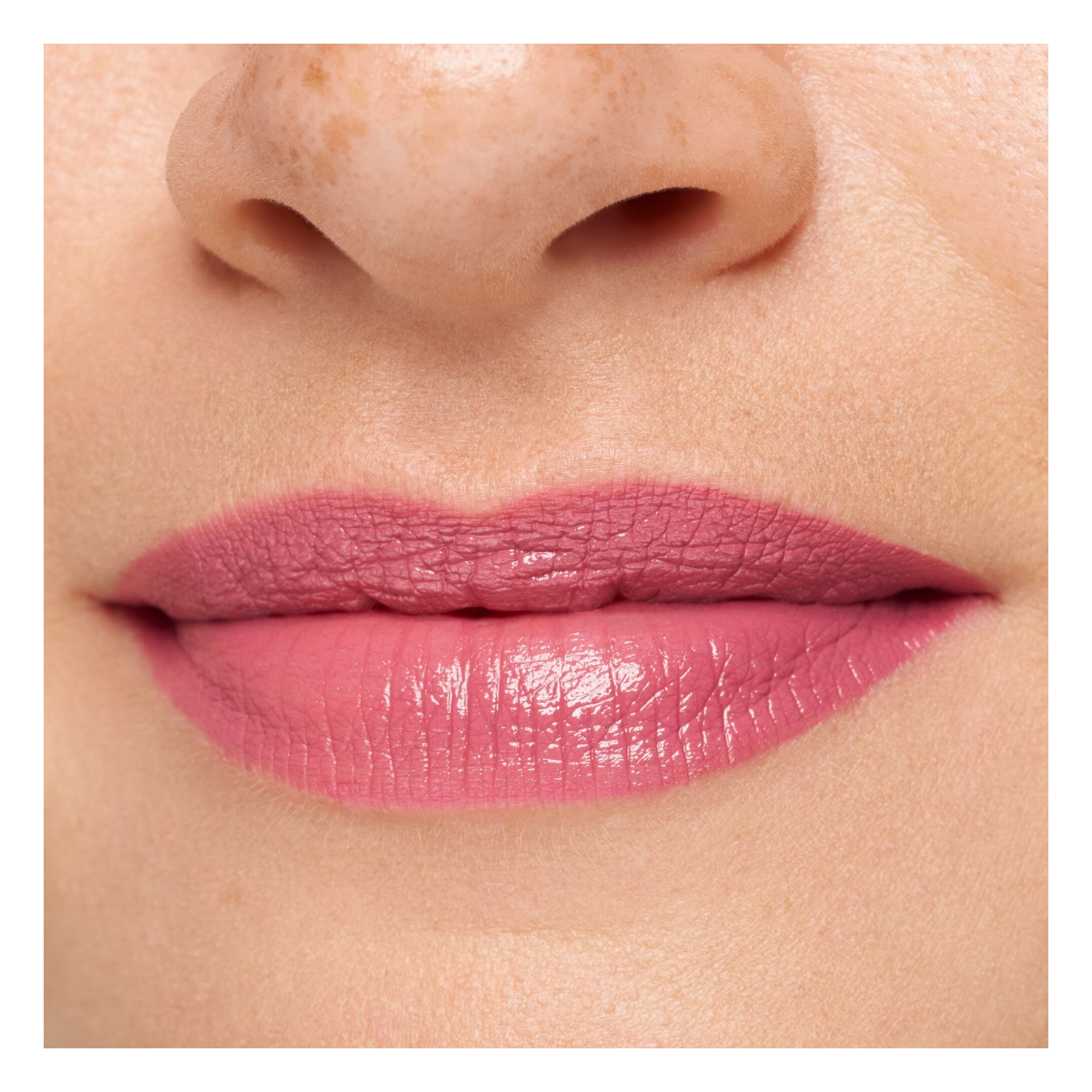 Rouge à Lèvres - Satin Glow Luminous Shine Lipstick Rouge à Lèvres - Satin Glow Luminous Shine Lipstick
