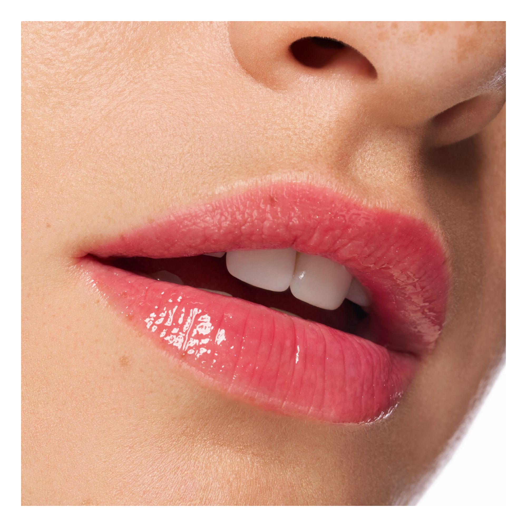 Chili Bomb Shiny Lipgloss Chili Bomb Shiny Lipgloss
