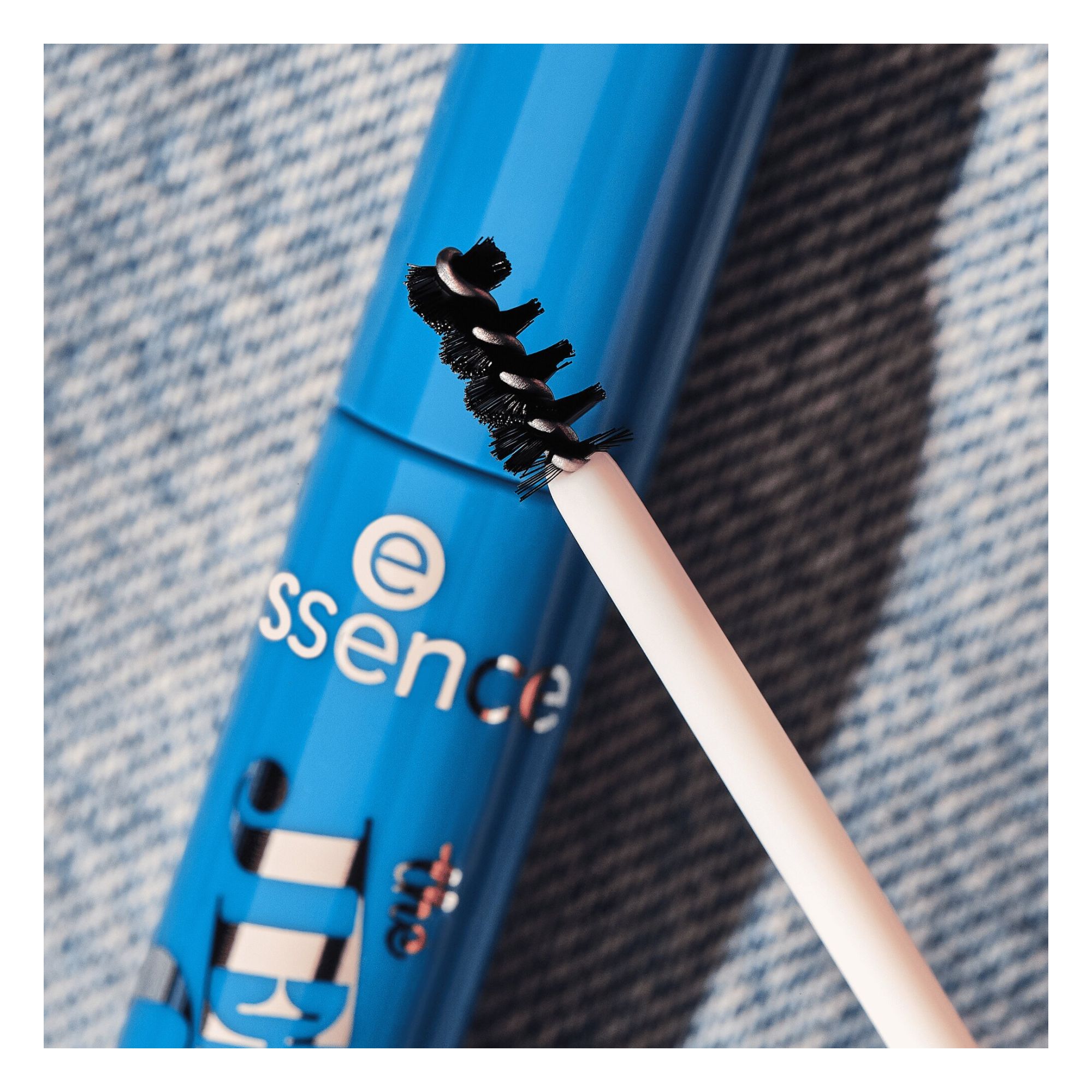 Gel à Sourcils - The Jeans Club - Lamination Brow Glue Gel à Sourcils - The Jeans Club - Lamination Brow Glue