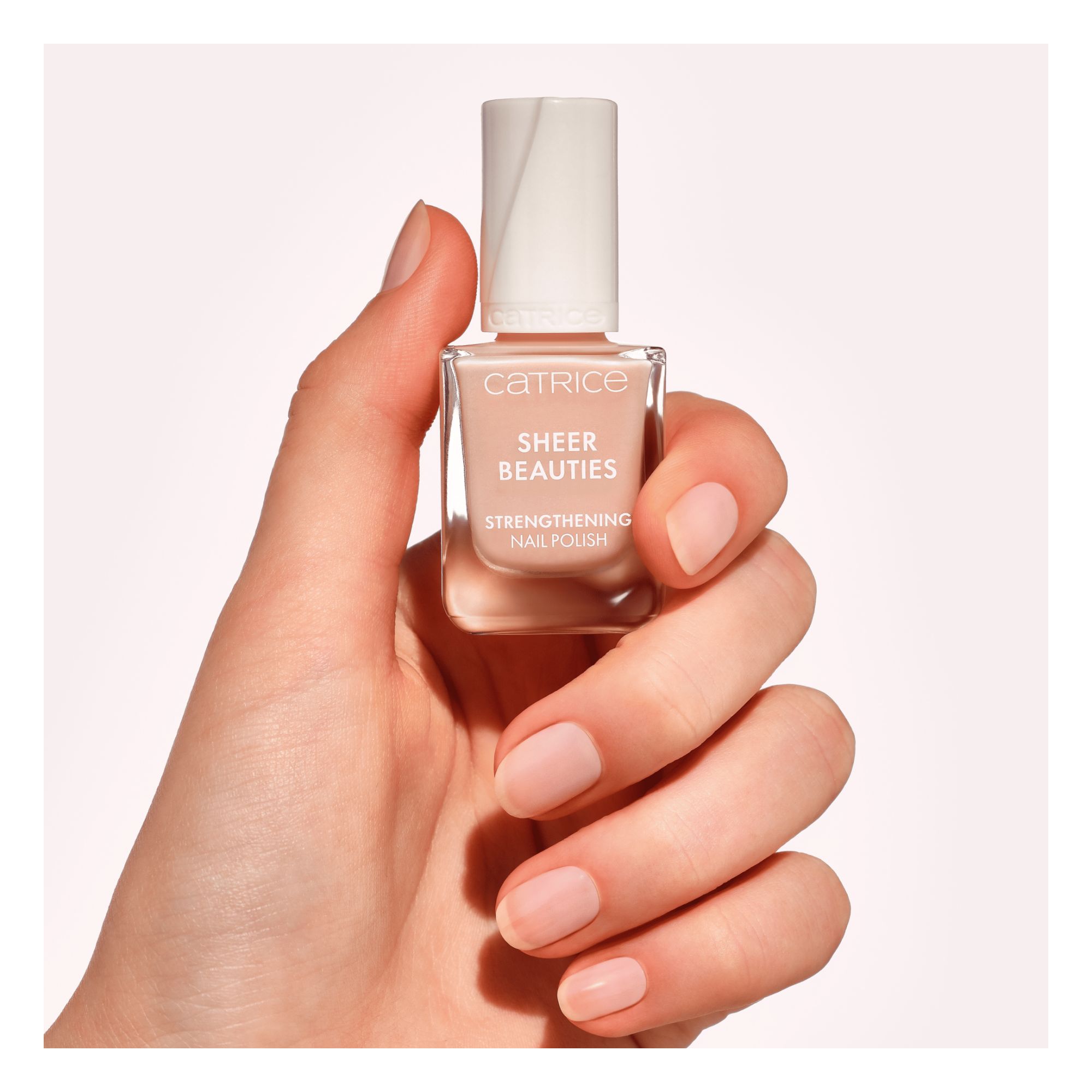 Vernis à Ongles - Sheer Beauties Strengthening Nail Polish Vernis à Ongles - Sheer Beauties Strengthening Nail Polish