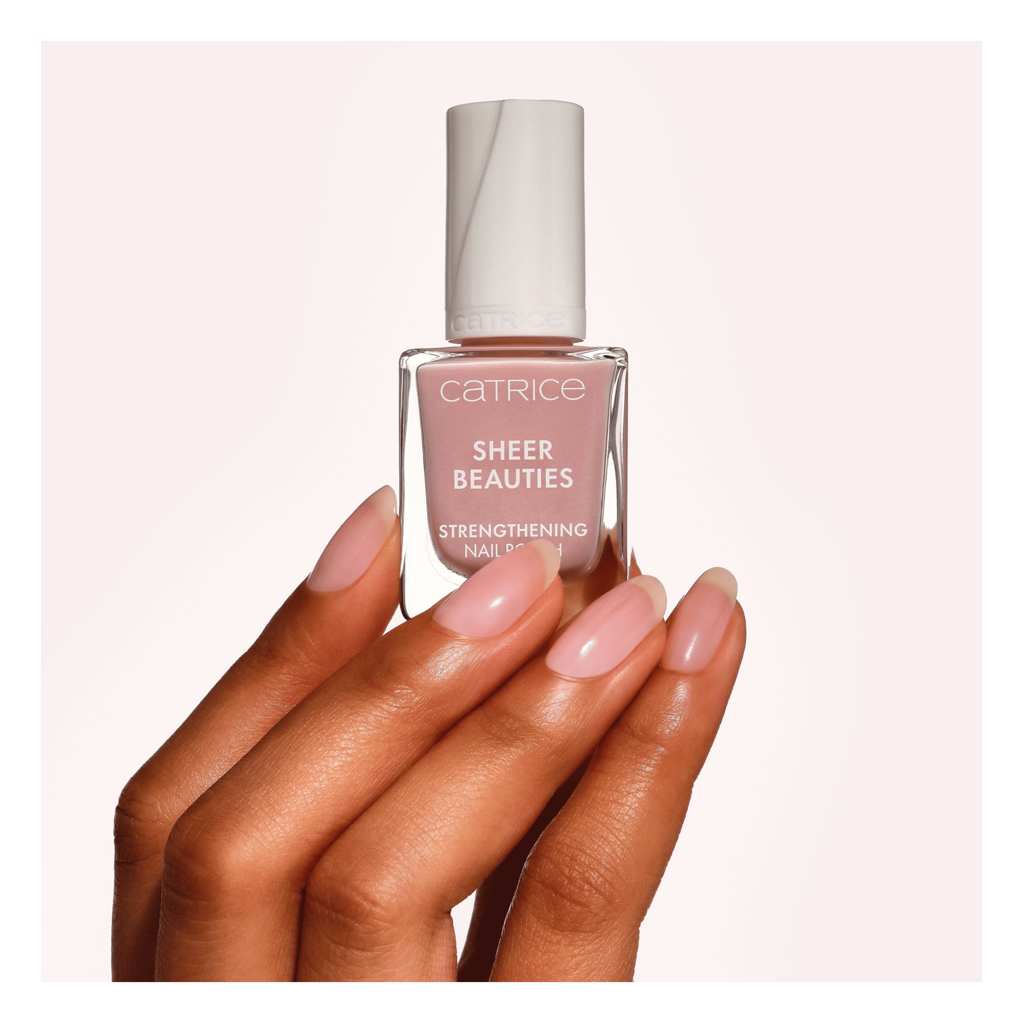 Vernis à Ongles - Sheer Beauties Strengthening Nail Polish Vernis à Ongles - Sheer Beauties Strengthening Nail Polish